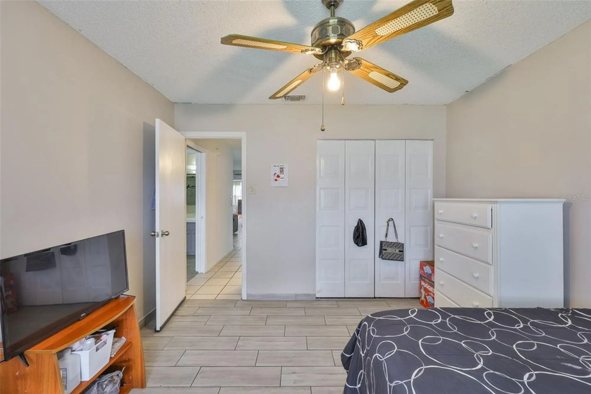 Property Slideshow image 13 of 64 | 2347 gainesborough loop # 2347, Sun City Center, FL, 33573