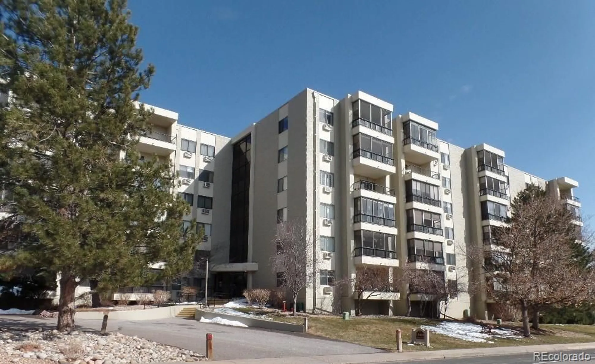 Property Slideshow image 1 of 13 | 13800 e marina dr 211, Aurora, CO, 80014