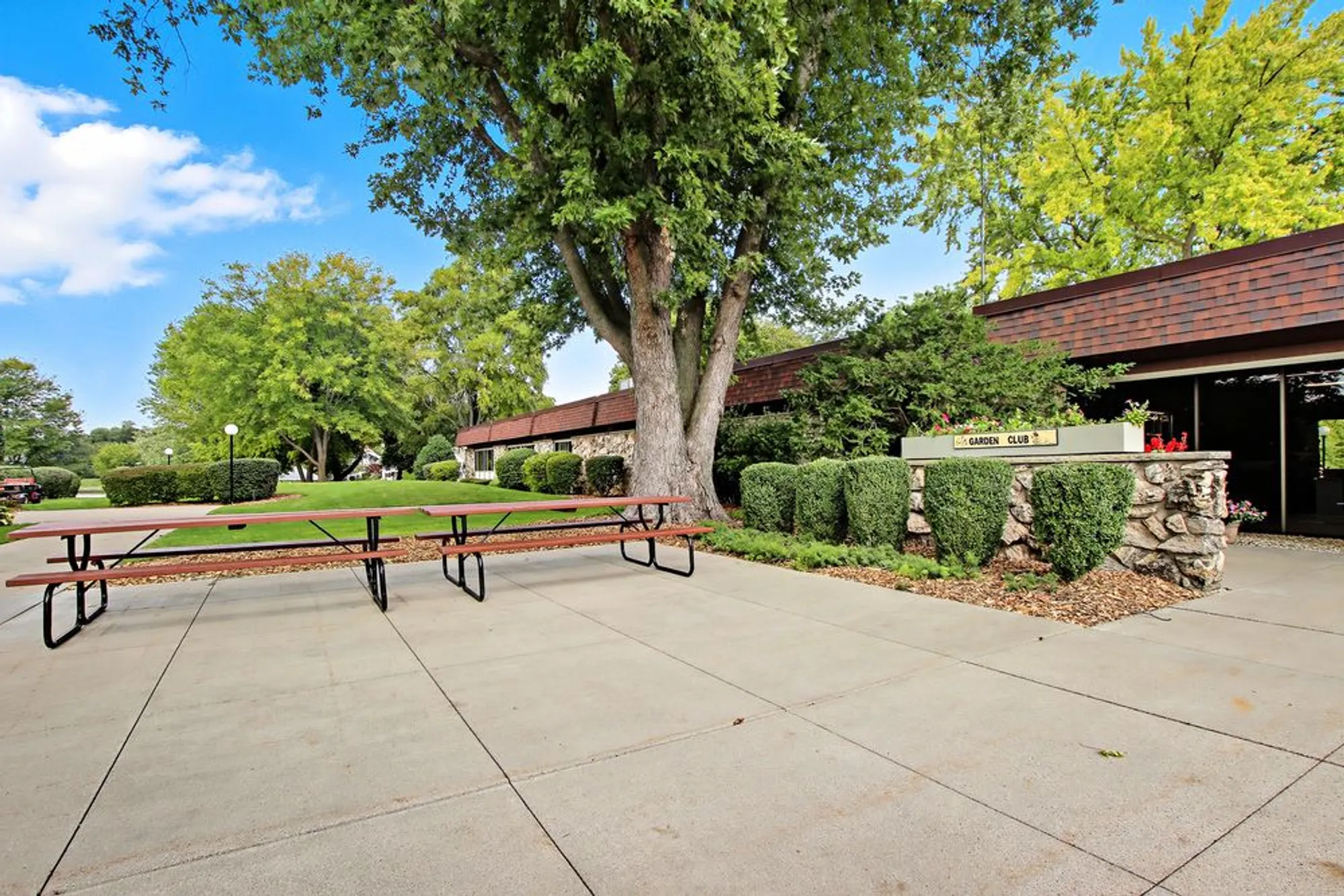 Property Slideshow image 23 of 26 | 7314 chevy chase ct, Fox Lake, IL, 60020