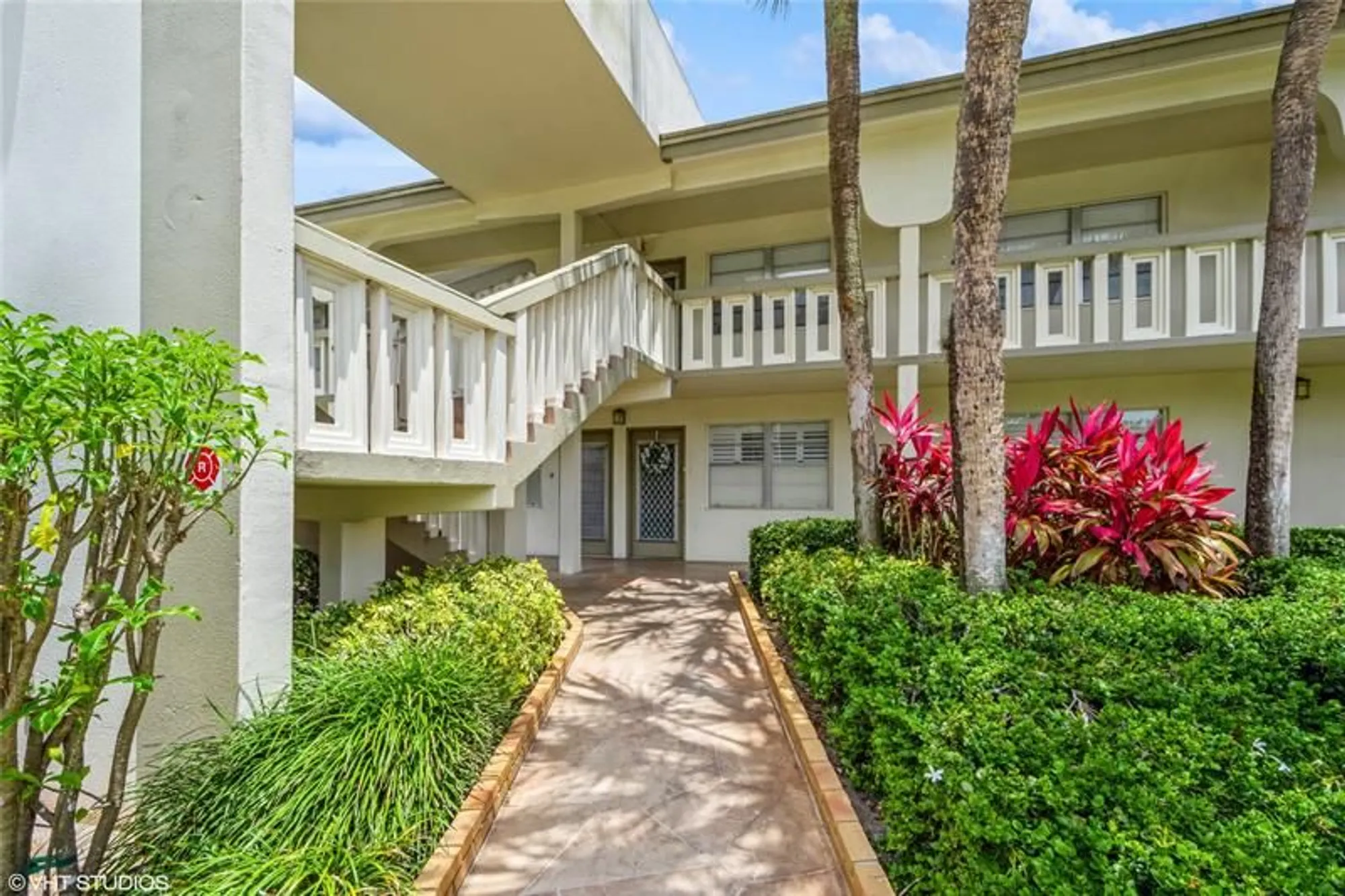 Property Slideshow image 6 of 33 | 2805 victoria way d1, Coconut Creek, FL, 33066