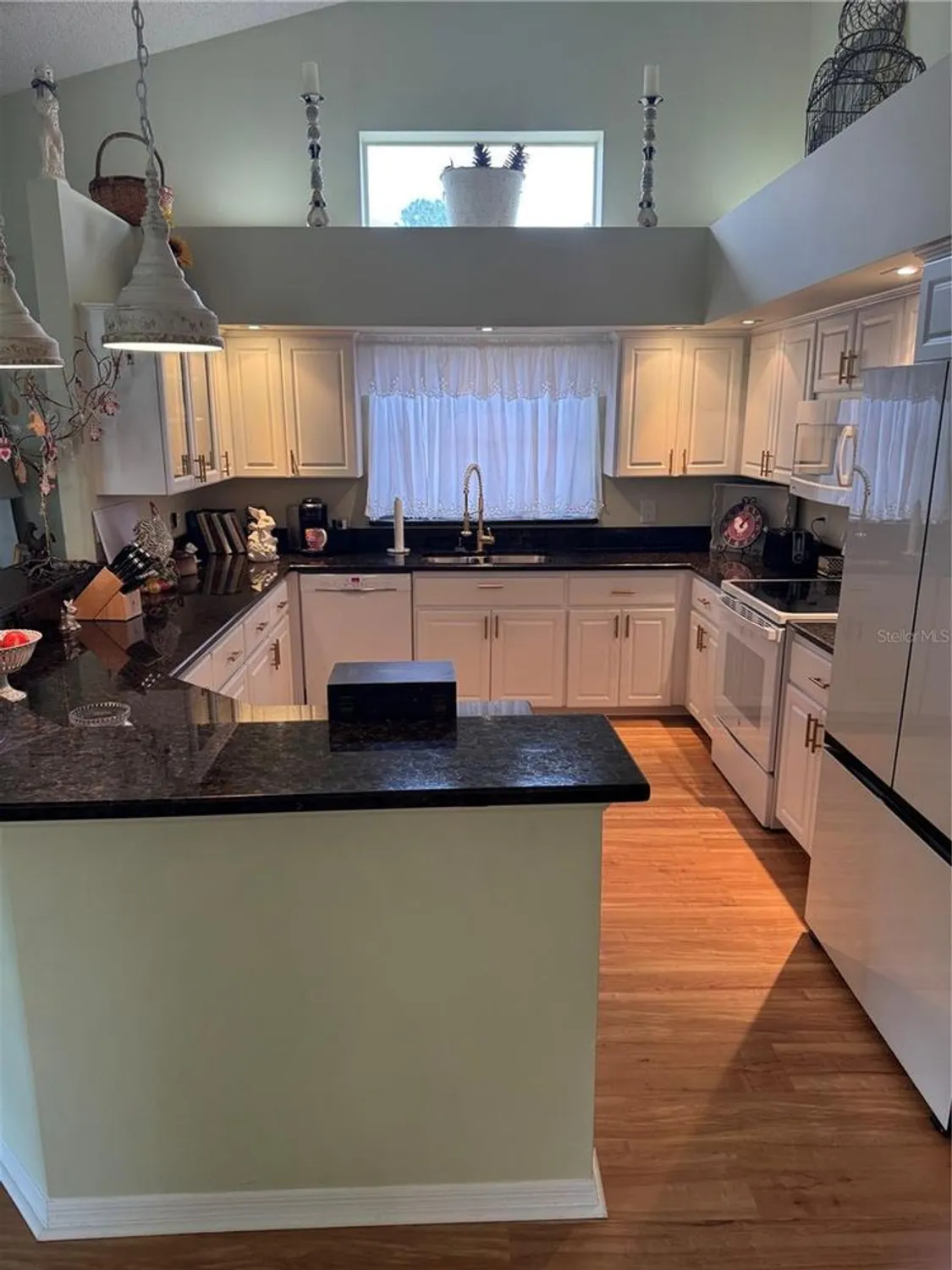 Property Slideshow image 11 of 25 | 7360 clearmeadow dr, Spring Hill, FL, 34606