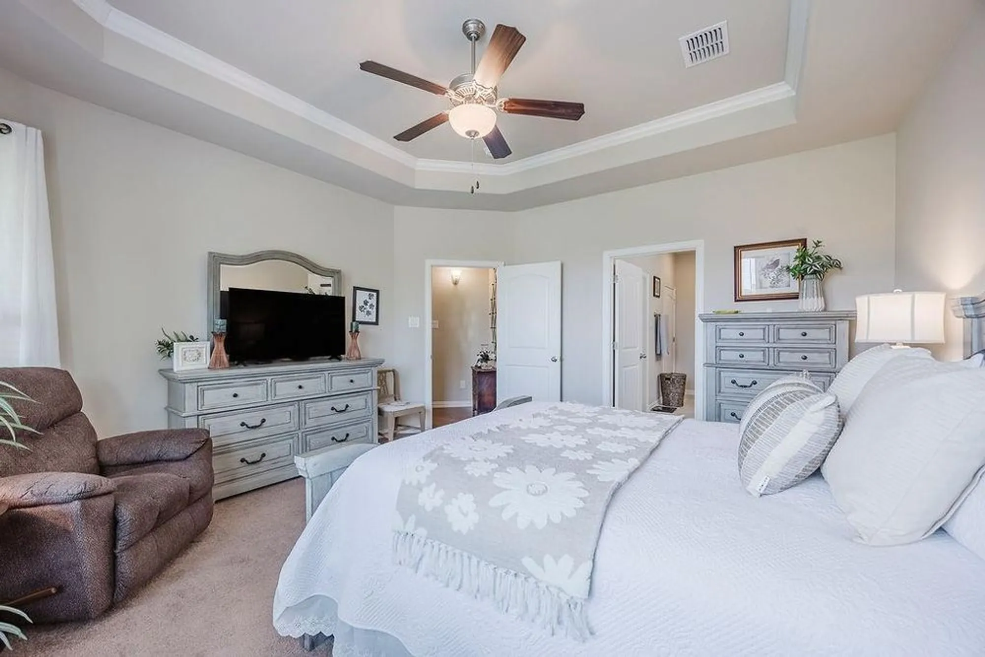 Property Slideshow image 24 of 40 | 2123 ladera way 2123, Mansfield, TX, 76063