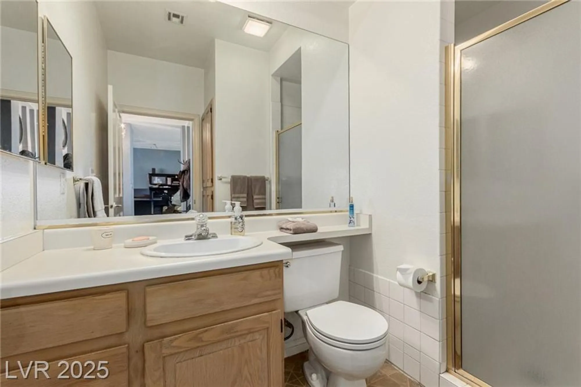 Property Slideshow image 21 of 36 | 5117 harvest moon ln, Las Vegas, NV, 89107