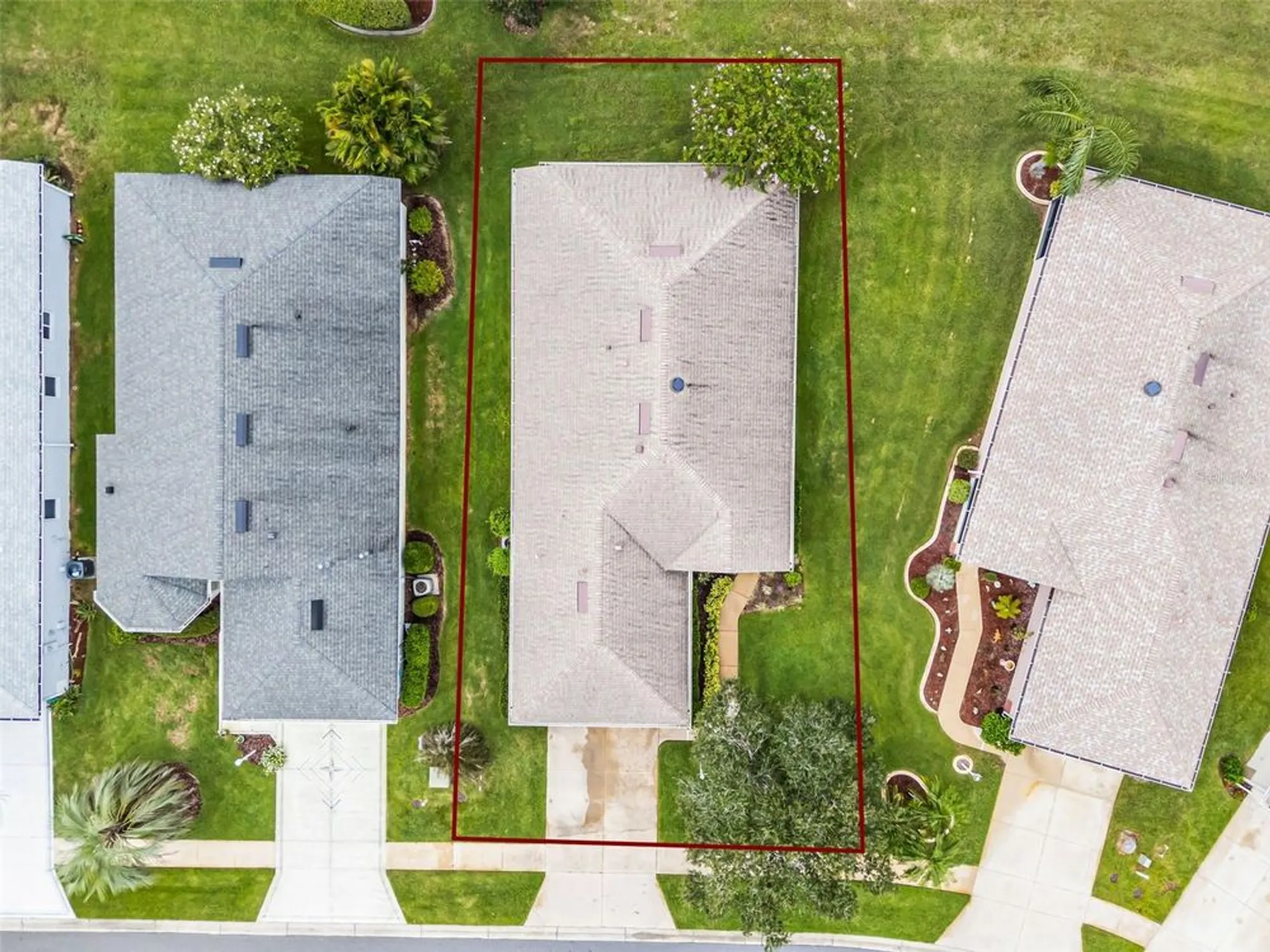 Property Slideshow image 38 of 69 | 27111 nostalgia dr, Leesburg, FL, 34748