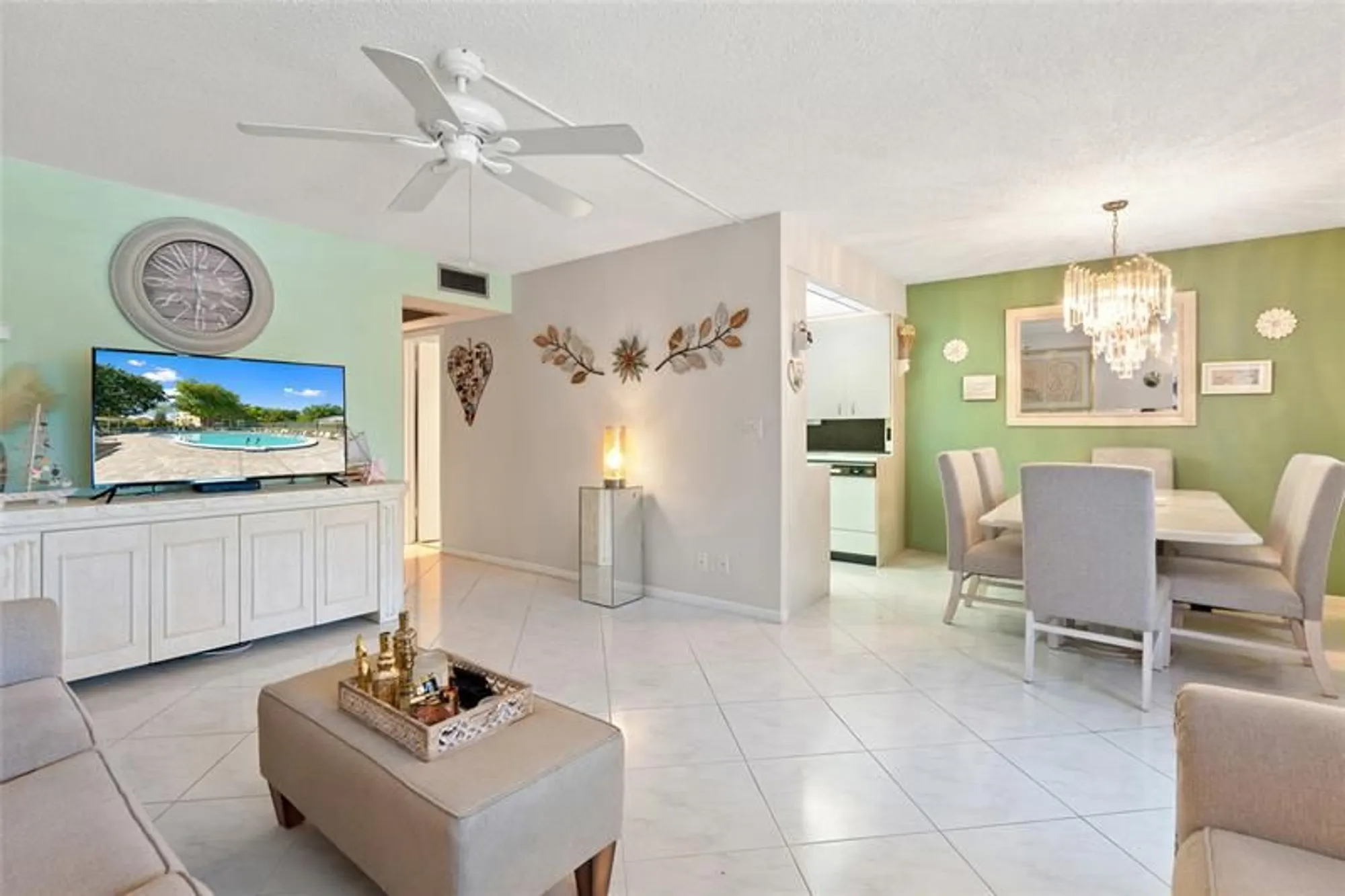Property Slideshow image 4 of 35 | 2058 newport n # 2058, Deerfield Beach, FL, 33442