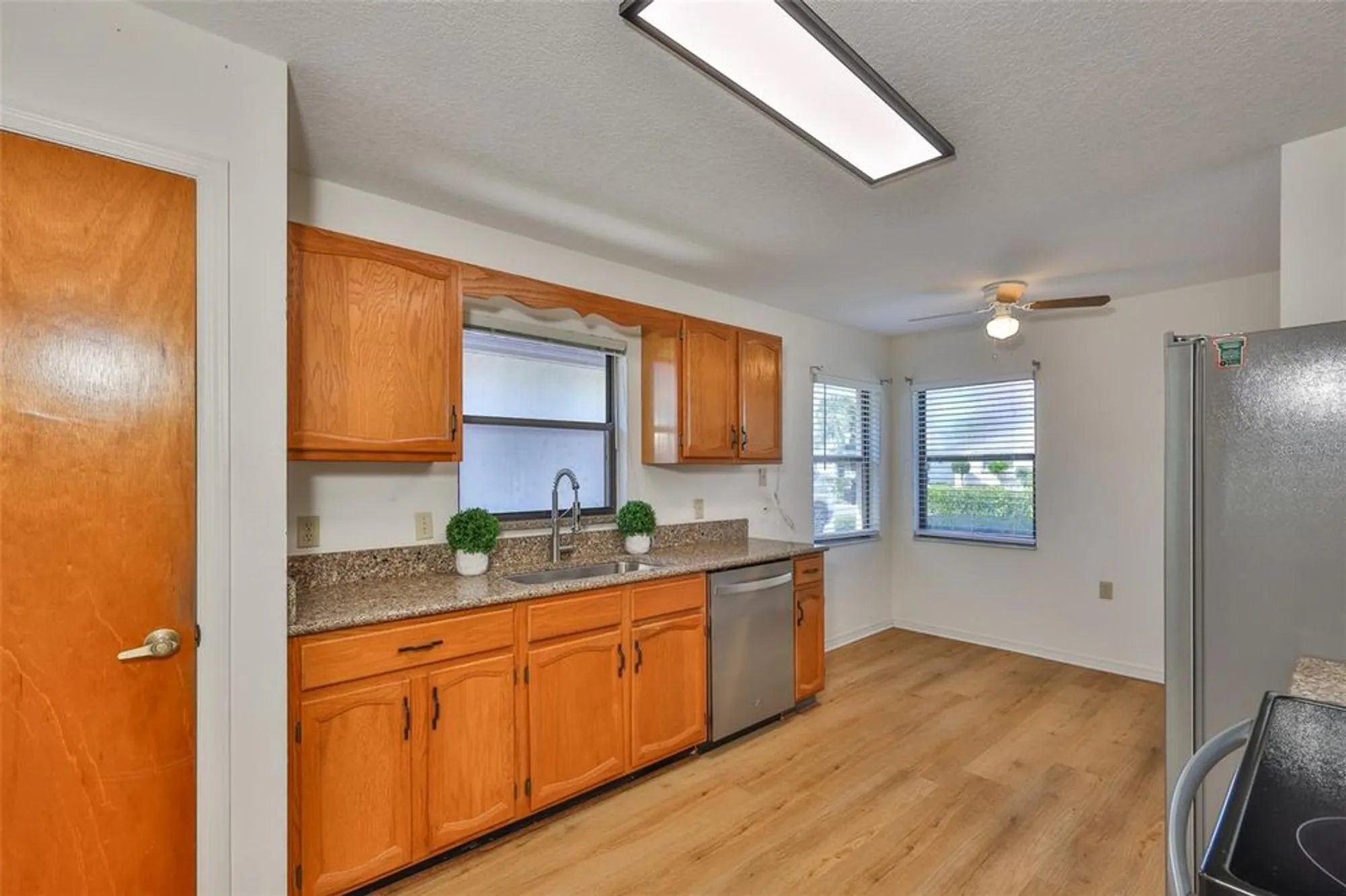 Property Slideshow image 16 of 39 | 6253 sandpipers dr, Lakeland, FL, 33809