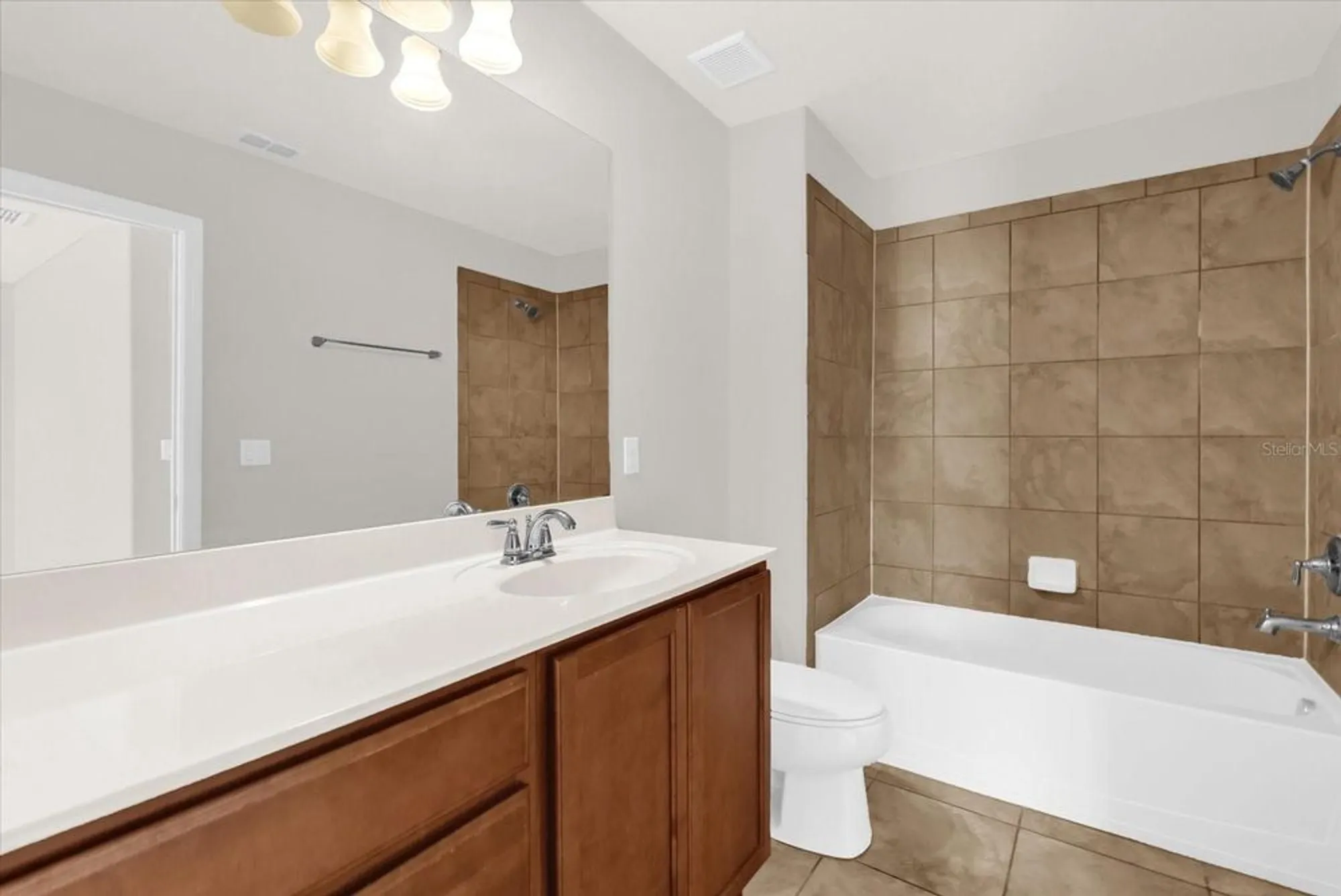 Property Slideshow image 14 of 50 | 11932 lorenza ln, Orlando, FL, 32827