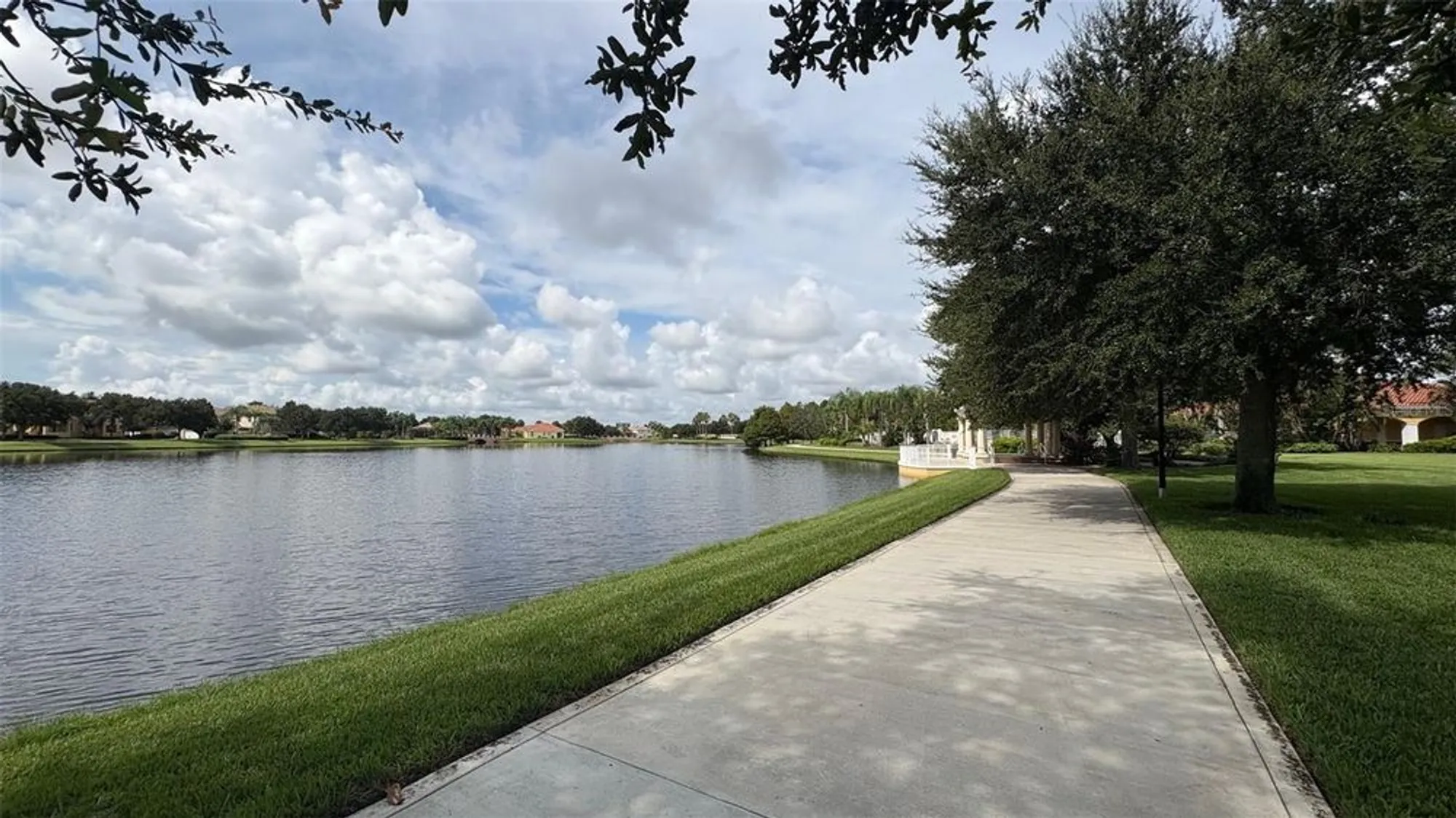 Property Slideshow image 38 of 46 | 11887 delfina ln, Orlando, FL, 32827