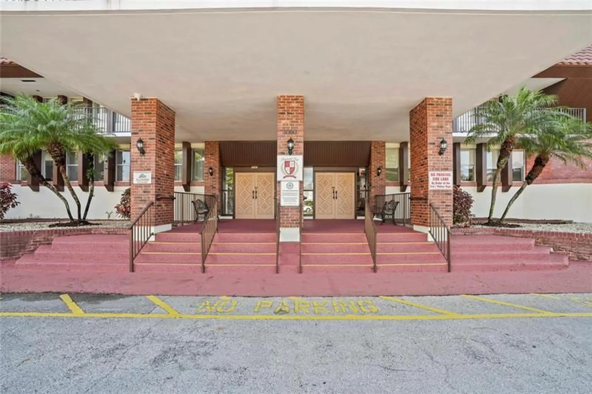 Property Slideshow image 41 of 43 | 3001 nw 46th ave 404, Lauderdale Lakes, FL, 33313