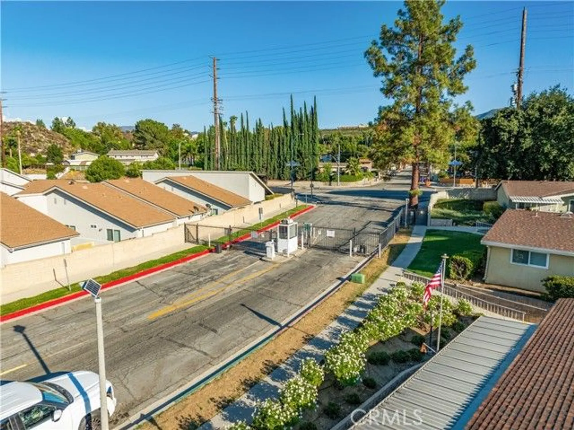 Property Slideshow image 29 of 31 | 19126 avenue of the oaks c, Newhall, CA, 91321
