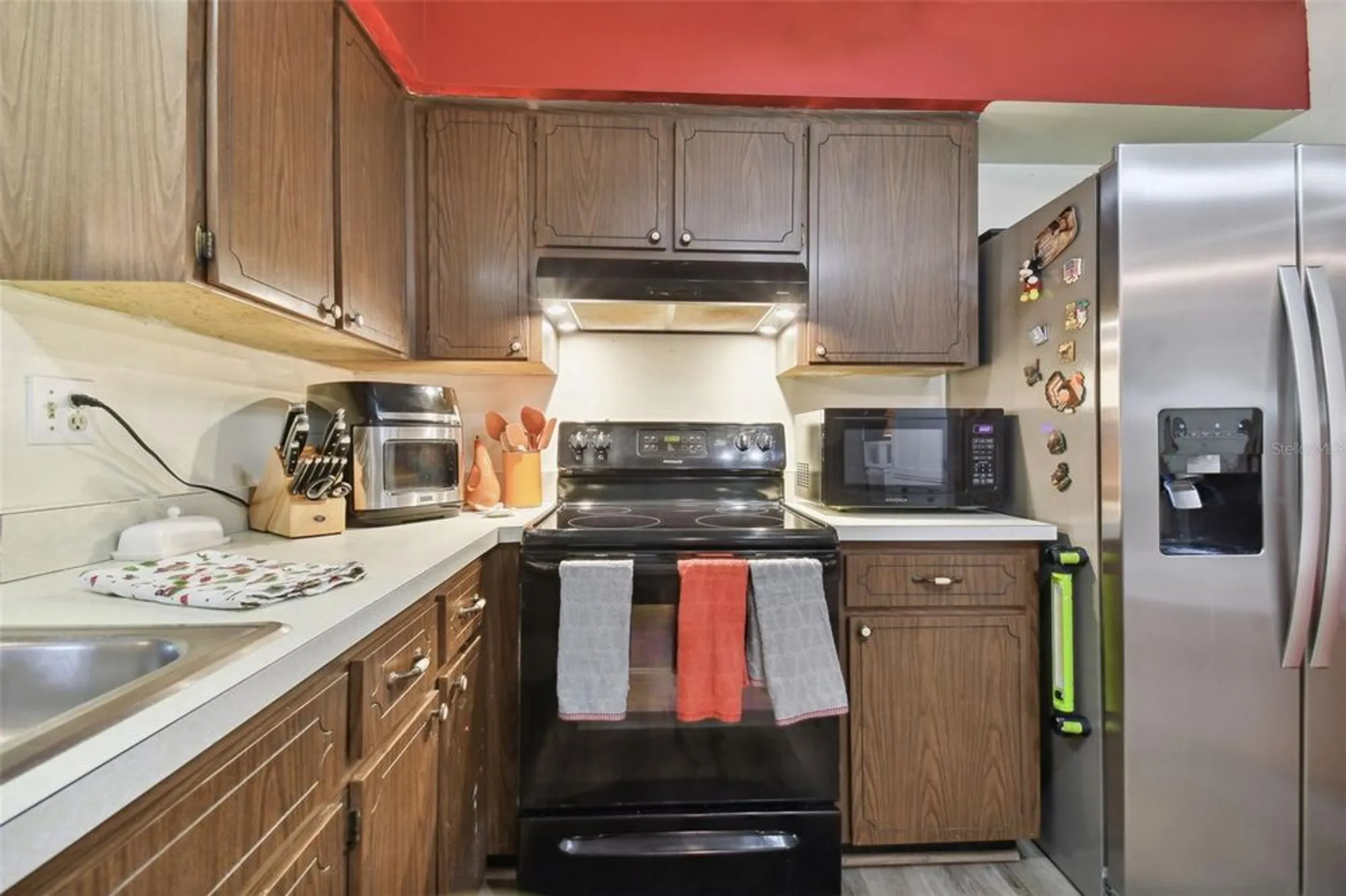 Property Slideshow image 21 of 82 | 918 windward way, Palm Harbor, FL, 34685