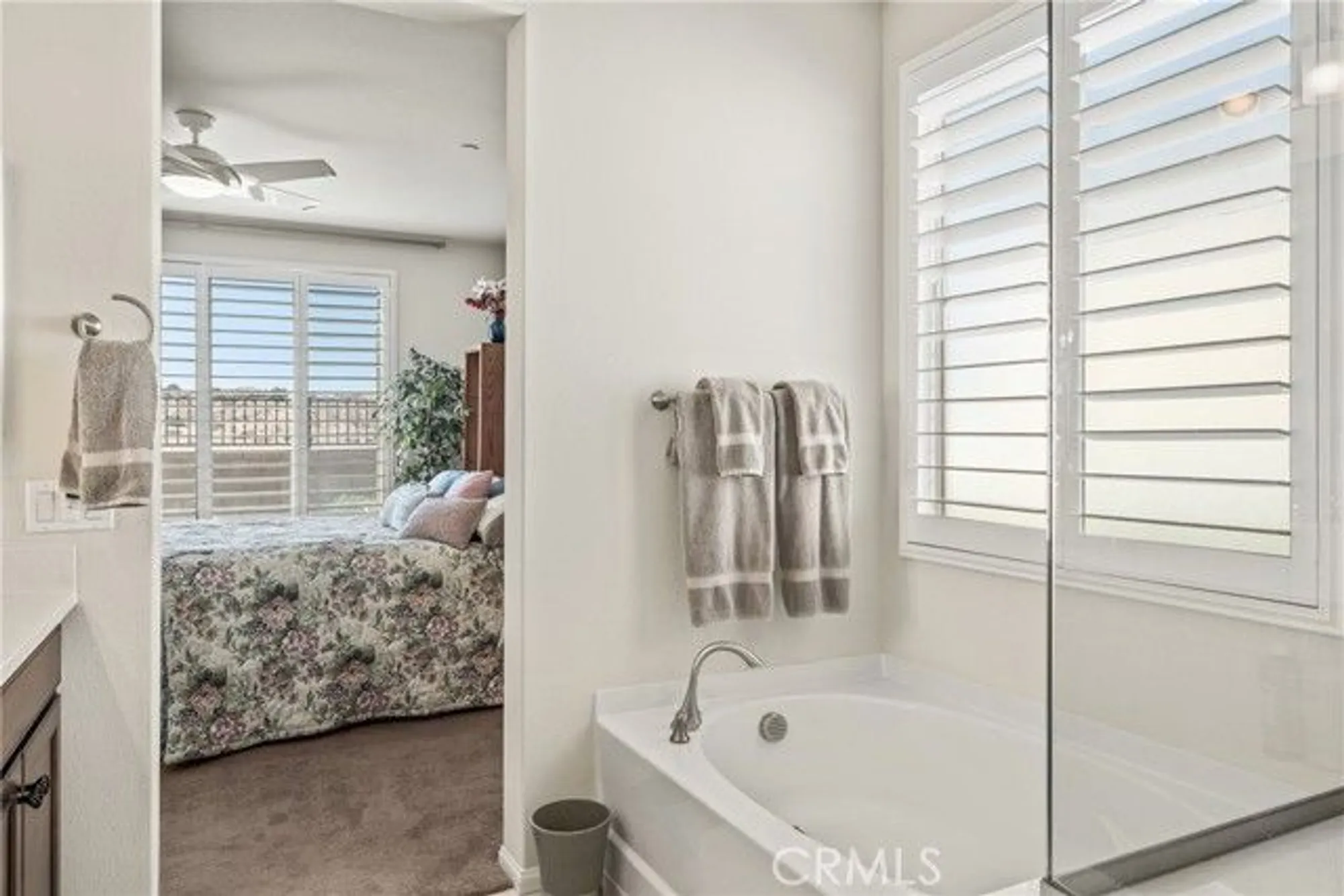 Property Slideshow image 23 of 71 | 11636 cascade st, Apple Valley, CA, 92308