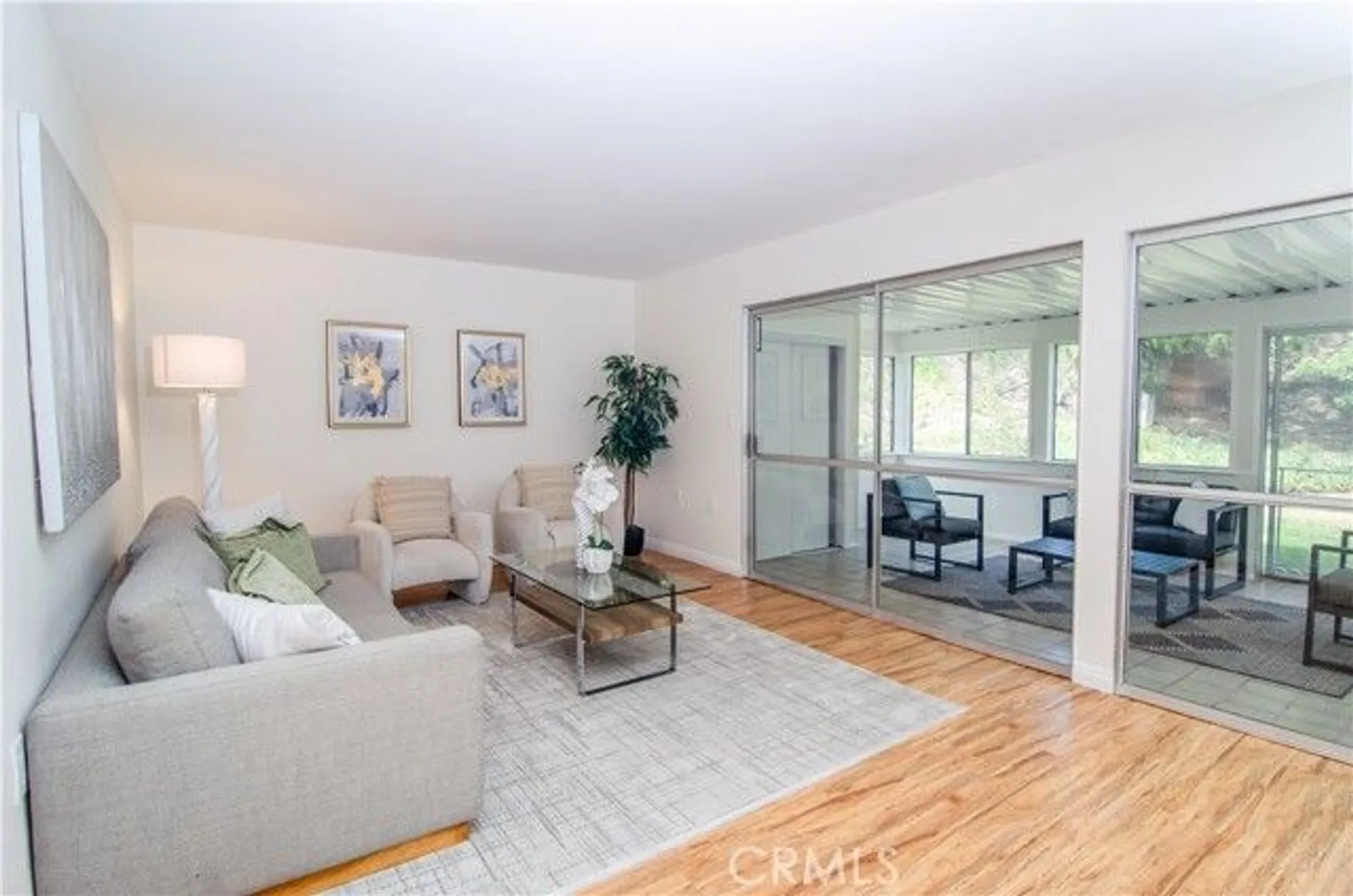 Property Slideshow image 18 of 44 | 26701 oak branch cir, Newhall, CA, 91321