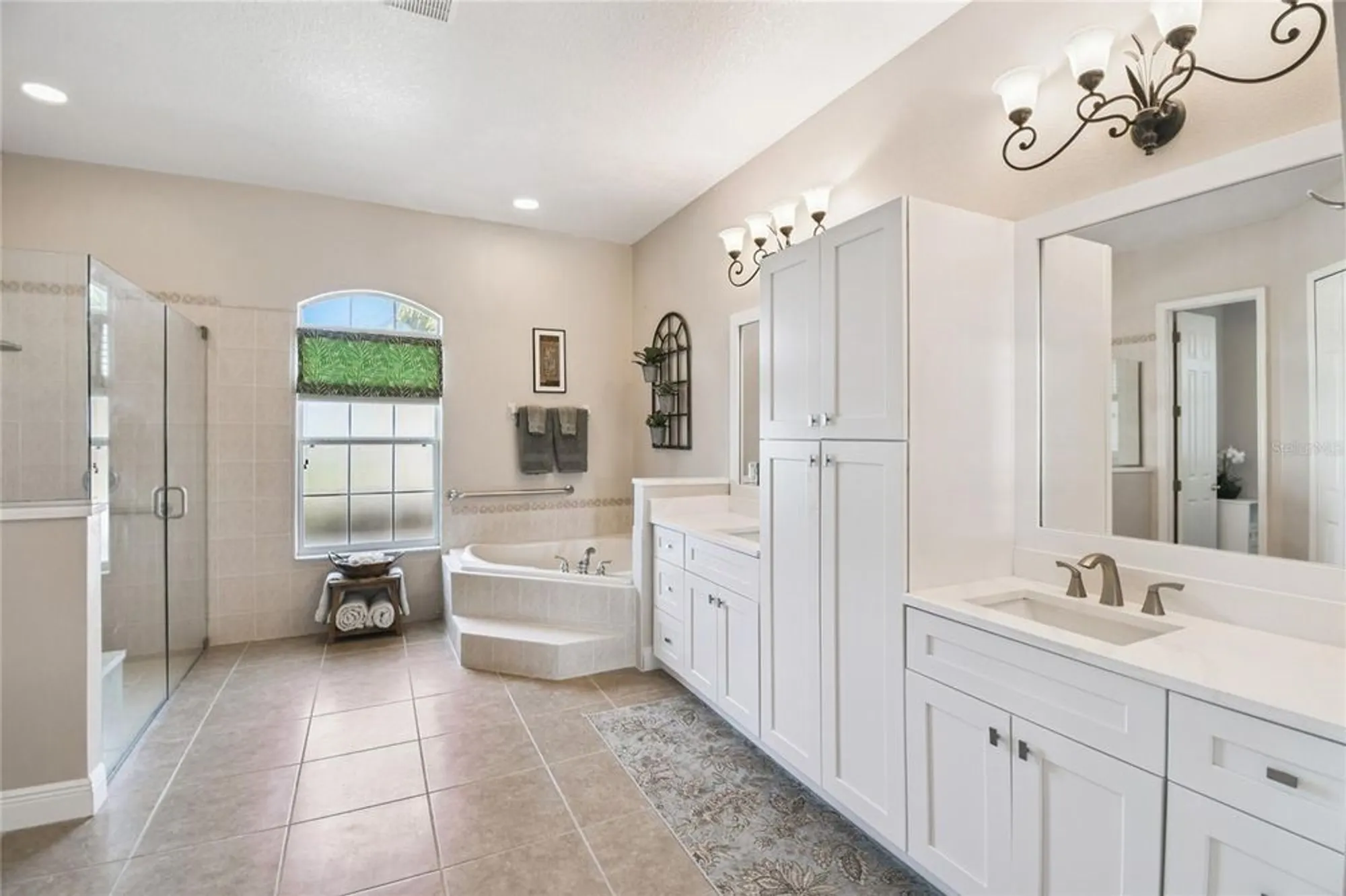 Property Slideshow image 36 of 83 | 116 amalfi ln, Poinciana, FL, 34759