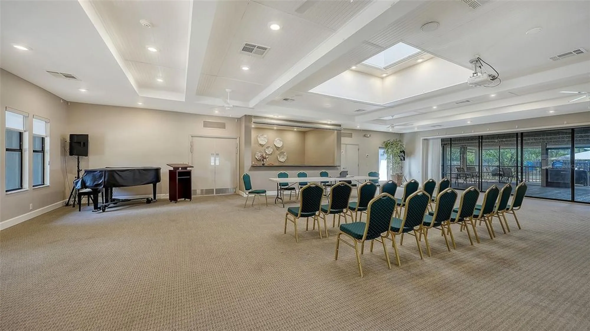 Property Slideshow image 47 of 65 | 5440 eagles point cir apt 104, Sarasota, FL, 34231