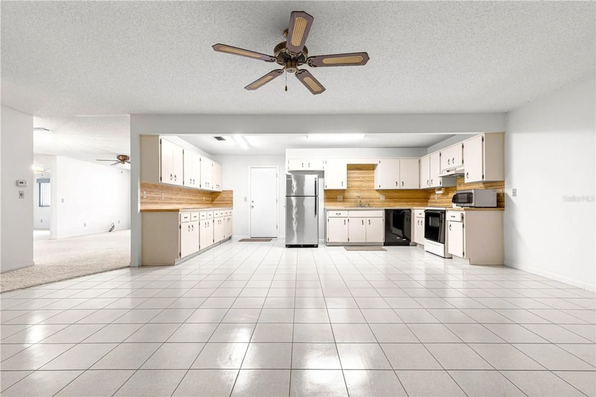 Property Slideshow image 12 of 22 | 8705 sw 95th st c, Ocala, FL, 34481