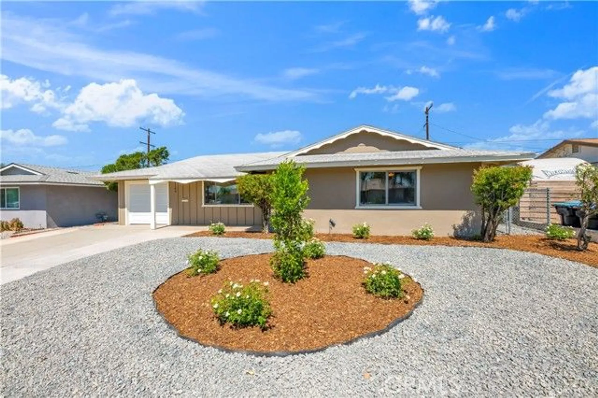 Property Slideshow image 3 of 26 | 27294 pinehurst rd, Menifee, CA, 92586