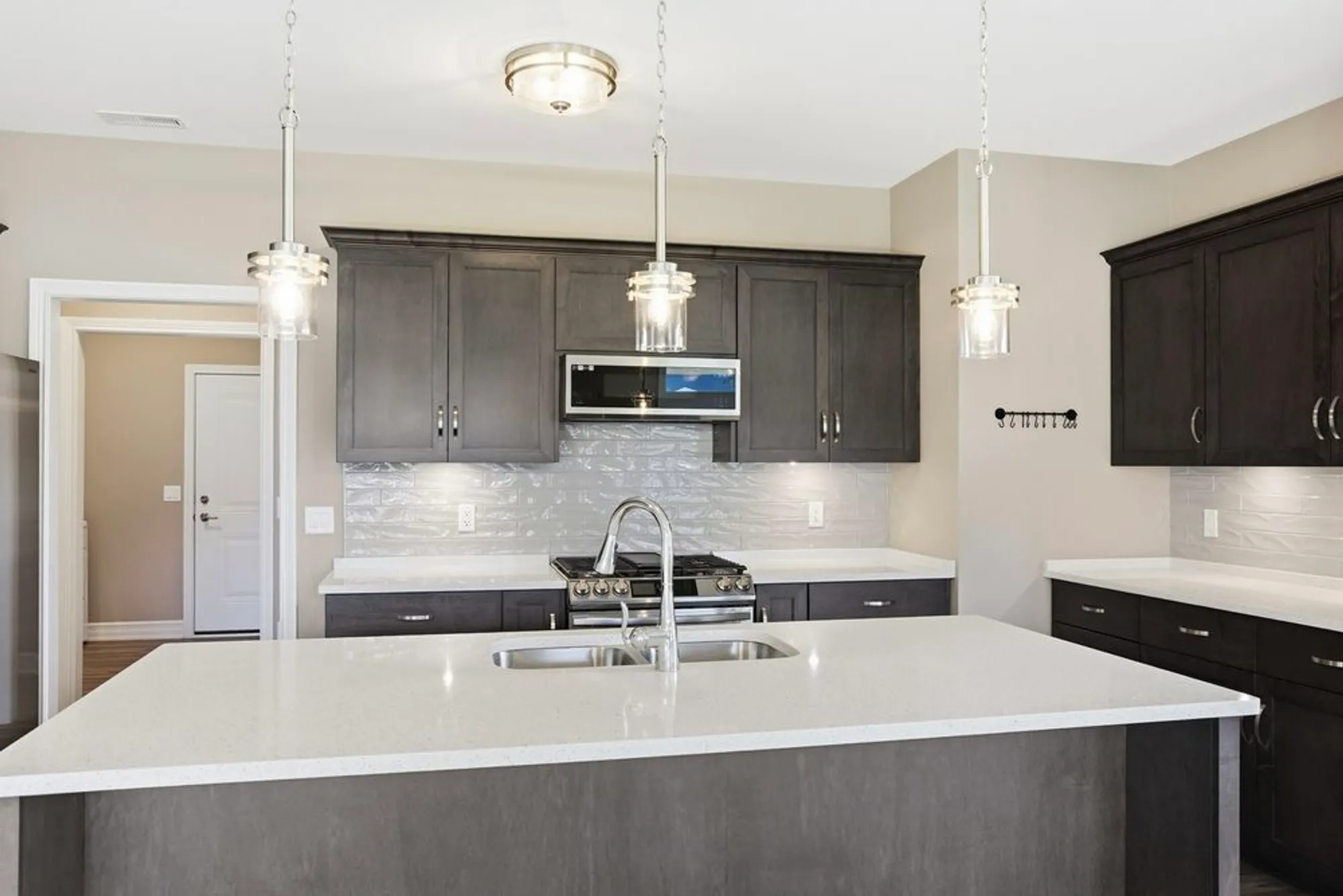 Property Slideshow image 14 of 50 | 437 stearn dr # 437, Genoa, IL, 60135