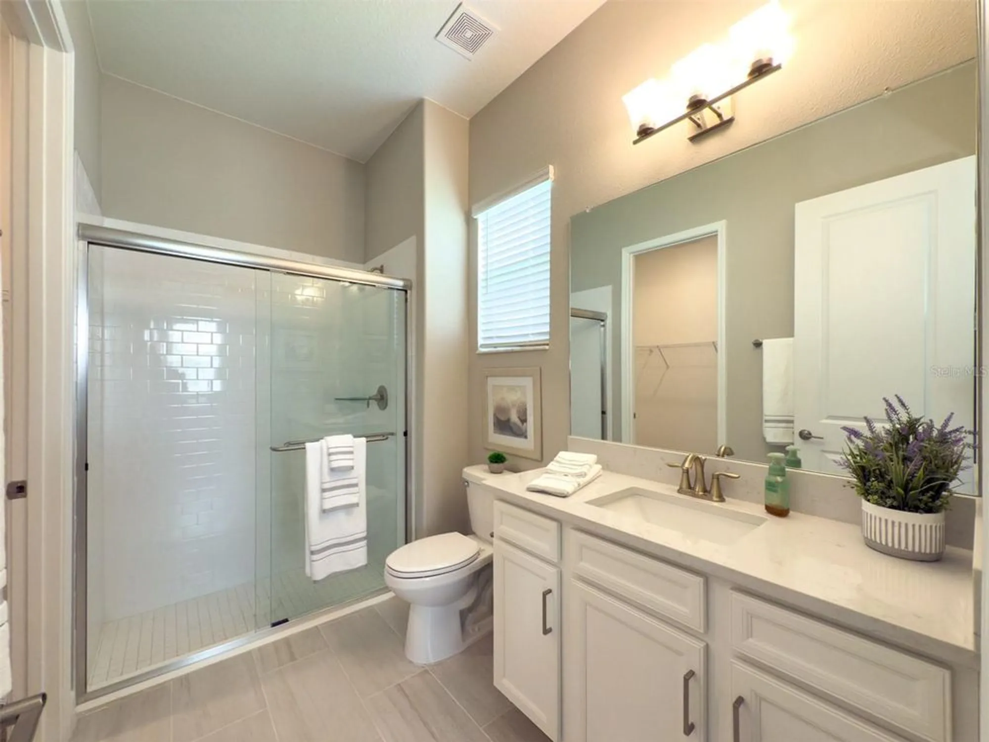 Property Slideshow image 34 of 80 | 5329 windy grove dr, Wimauma, FL, 33598