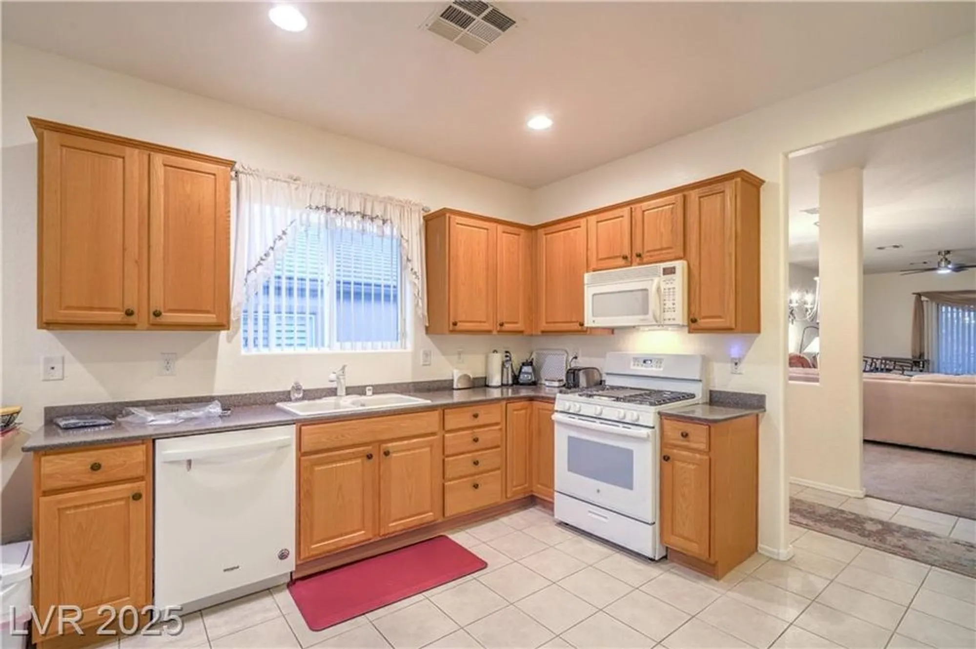 Property Slideshow image 9 of 45 | 2344 apparition st, Henderson, NV, 89044