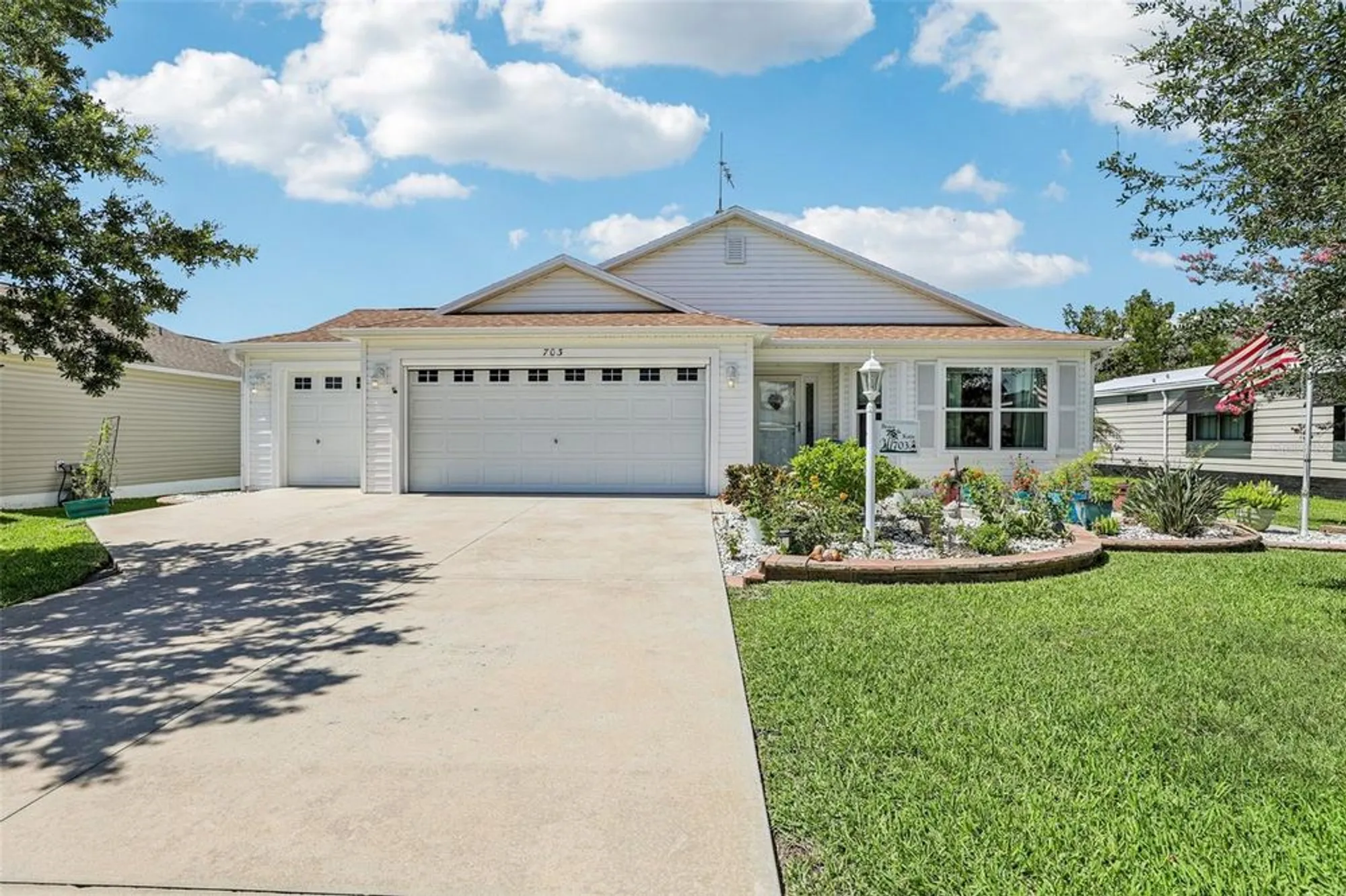 Property Slideshow image 39 of 57 | 703 royal palm ave, Lady Lake, FL, 32159