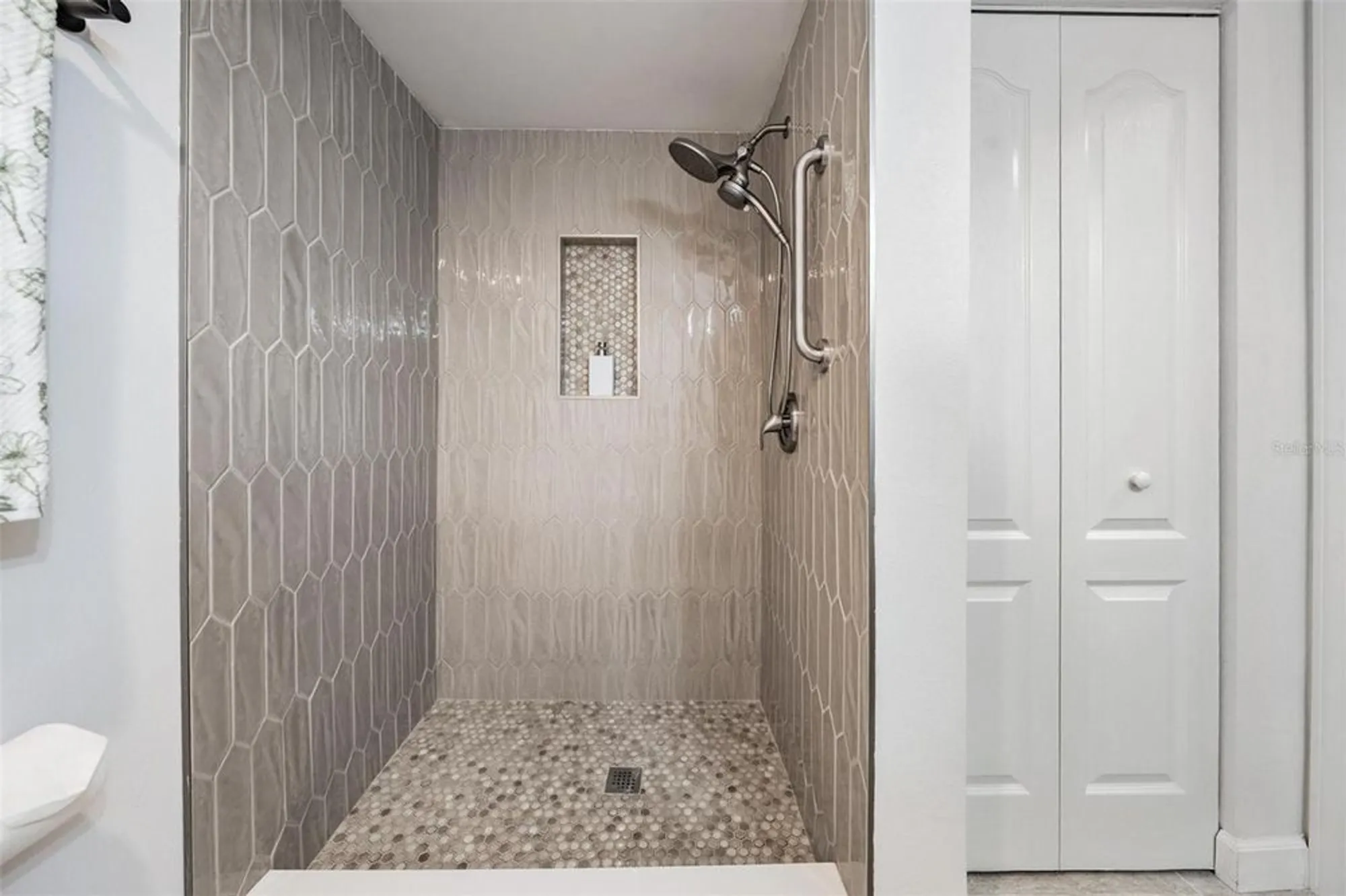 Property Slideshow image 15 of 27 | 127 boca ciega point blvd n, St Petersburg, FL, 33708