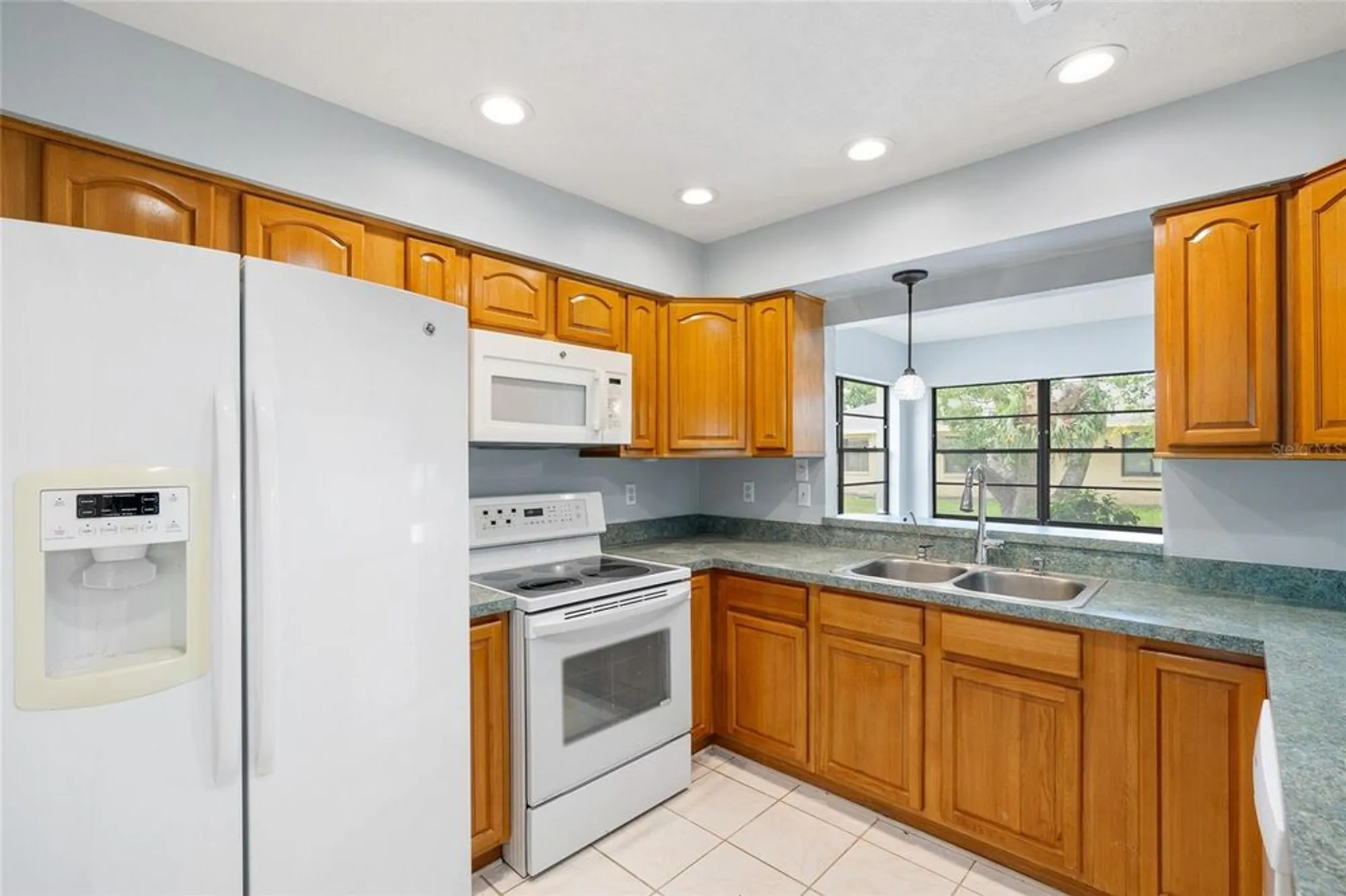Property Slideshow image 15 of 33 | 1530 ingram dr # 1530, Sun City Center, FL, 33573