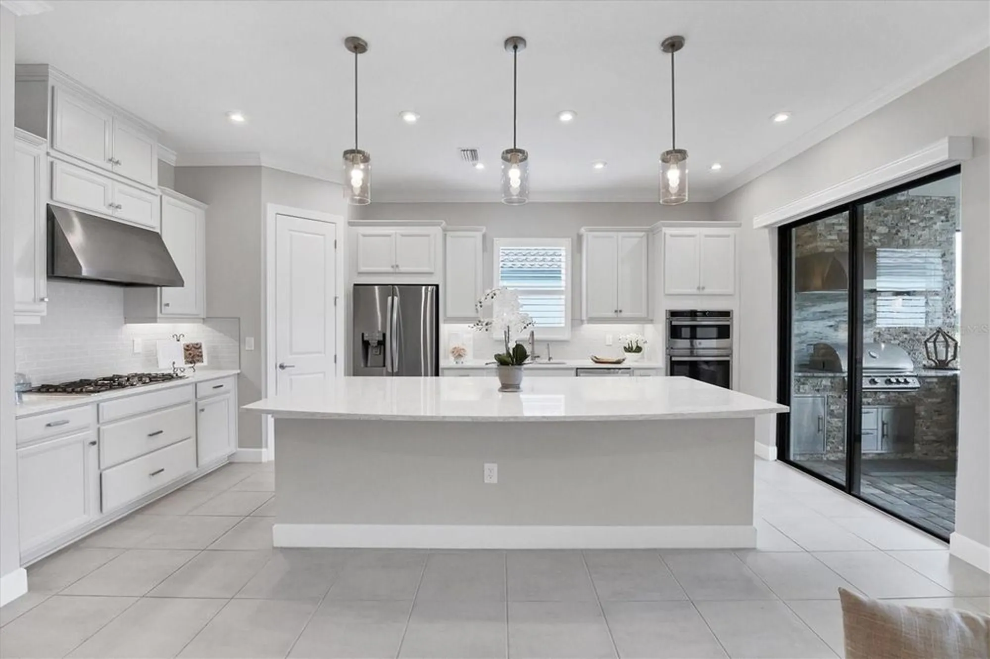 Property Slideshow image 9 of 100 | 4735 cassio ct, Bradenton, FL, 34211