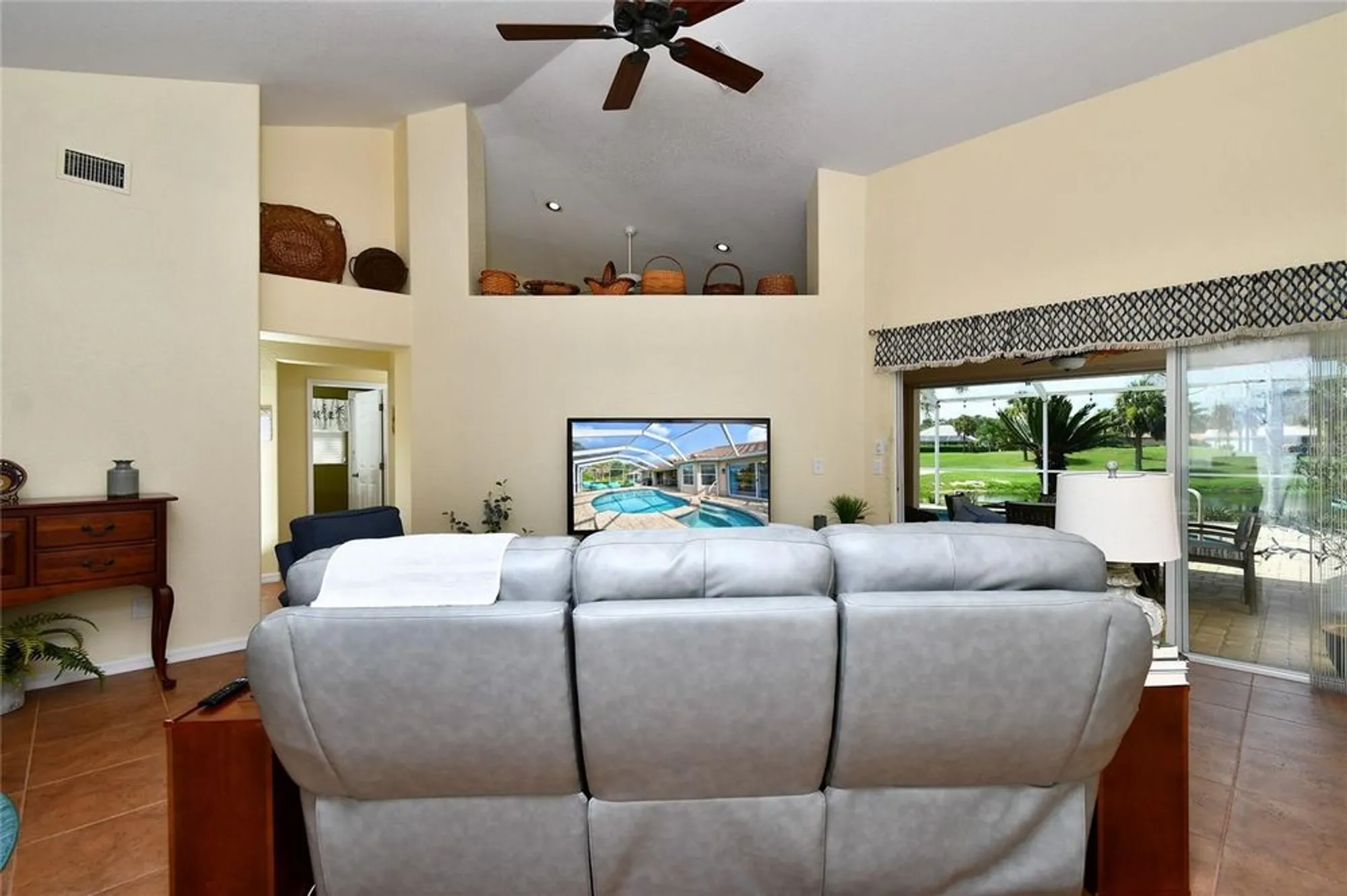 Property Slideshow image 8 of 32 | 3885 cape cole blvd, Punta Gorda, FL, 33955