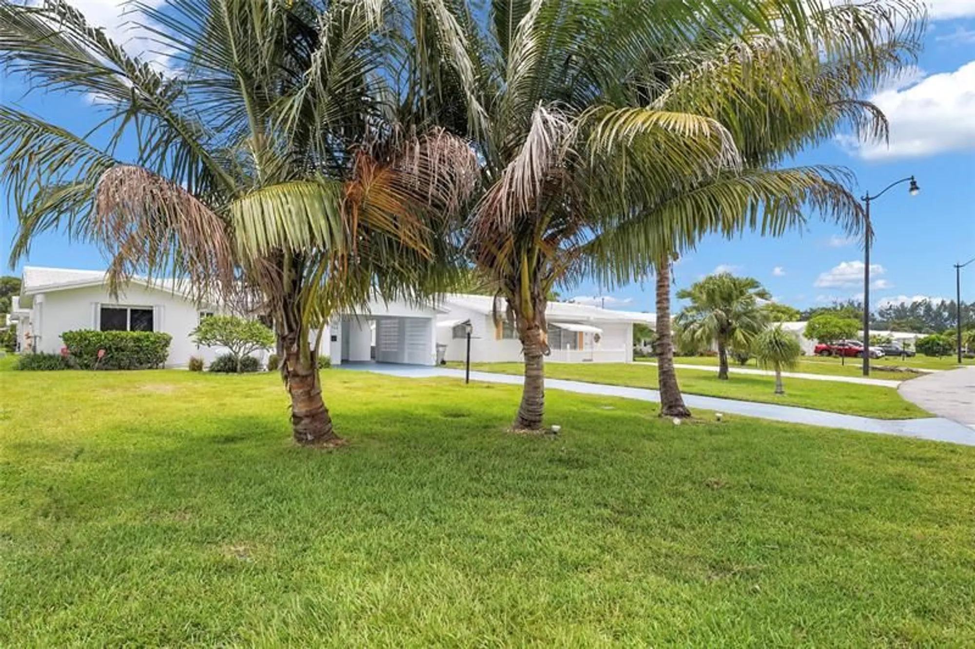 Property Slideshow image 4 of 58 | 260 s golf blvd, Pompano Beach, FL, 33064