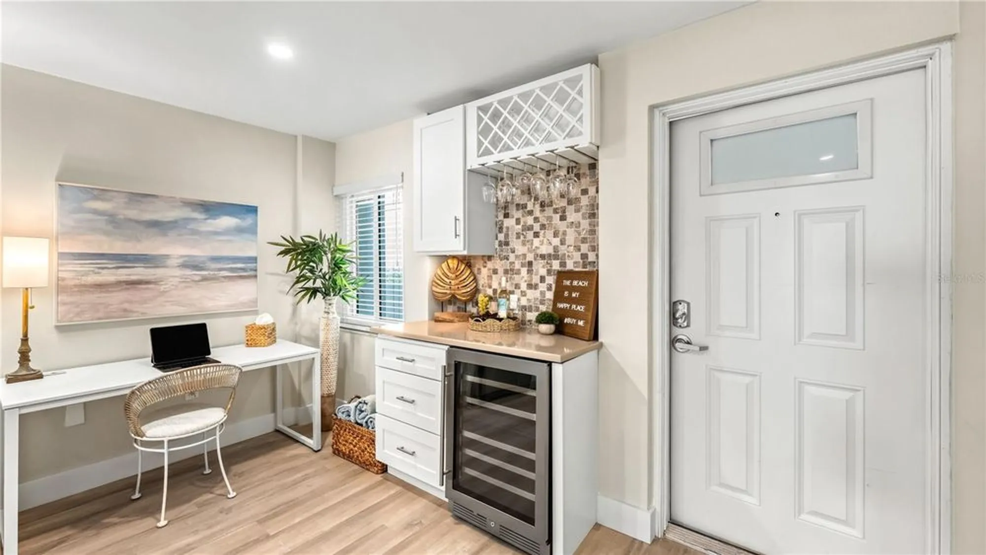 Property Slideshow image 4 of 58 | 20 whispering sands dr 1205, Sarasota, FL, 34242