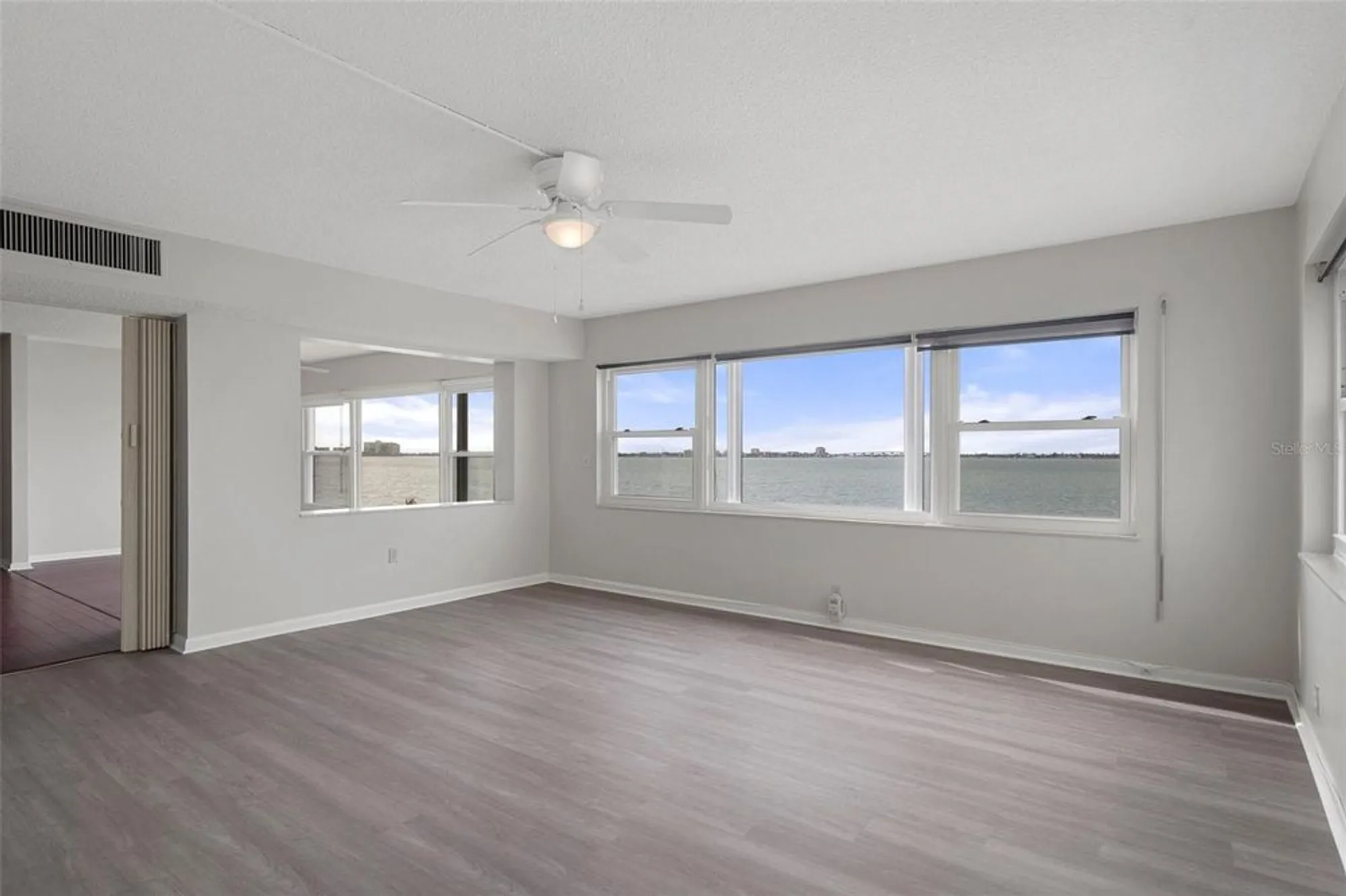 Property Slideshow image 12 of 49 | 5980 shore blvd 312, Gulfport, FL, 33707