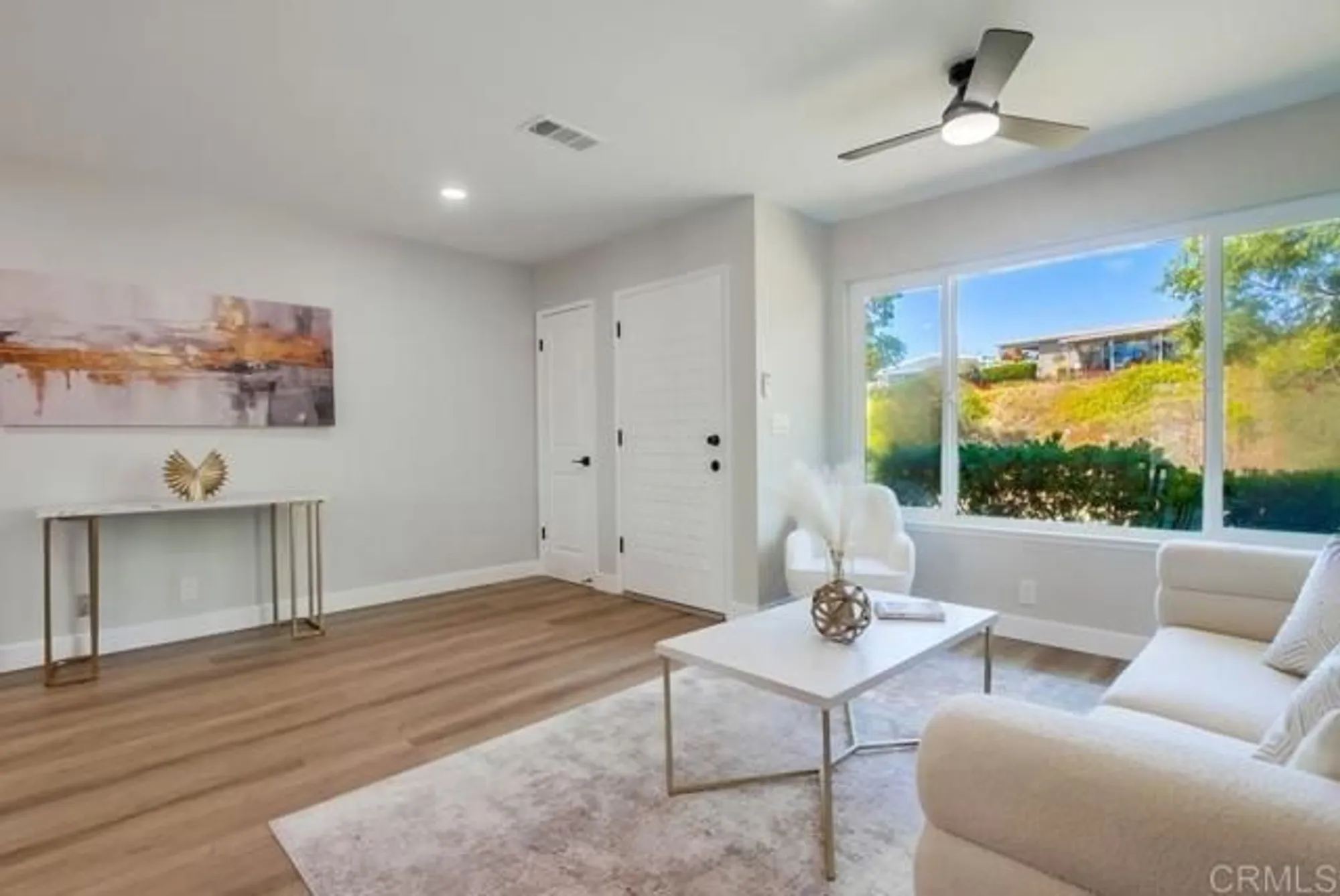 Property Slideshow image 12 of 39 | 3839 vista campana 6, Oceanside, CA, 92057