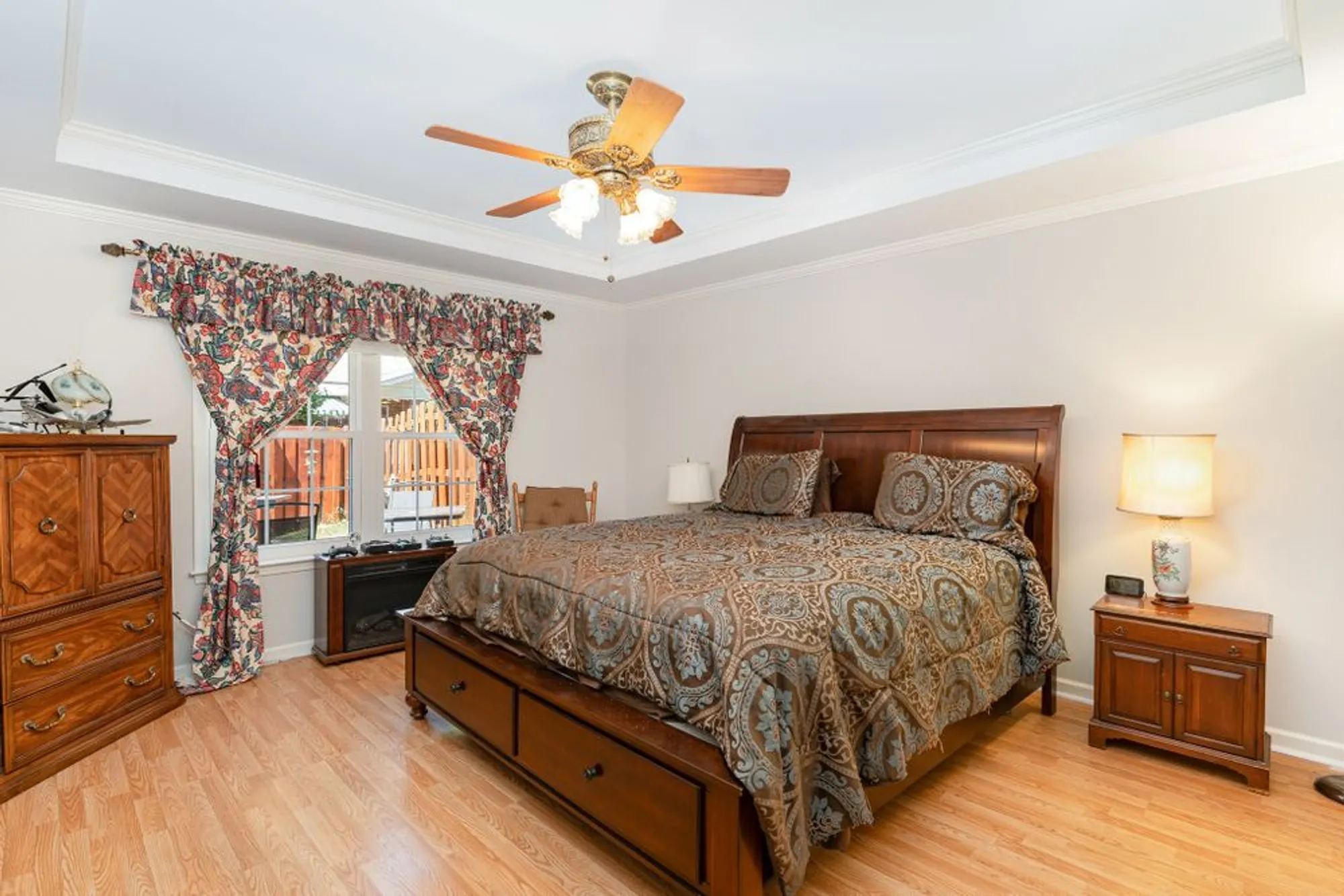 Property Slideshow image 8 of 15 | 646 forest glen cir, Murfreesboro, TN, 37128