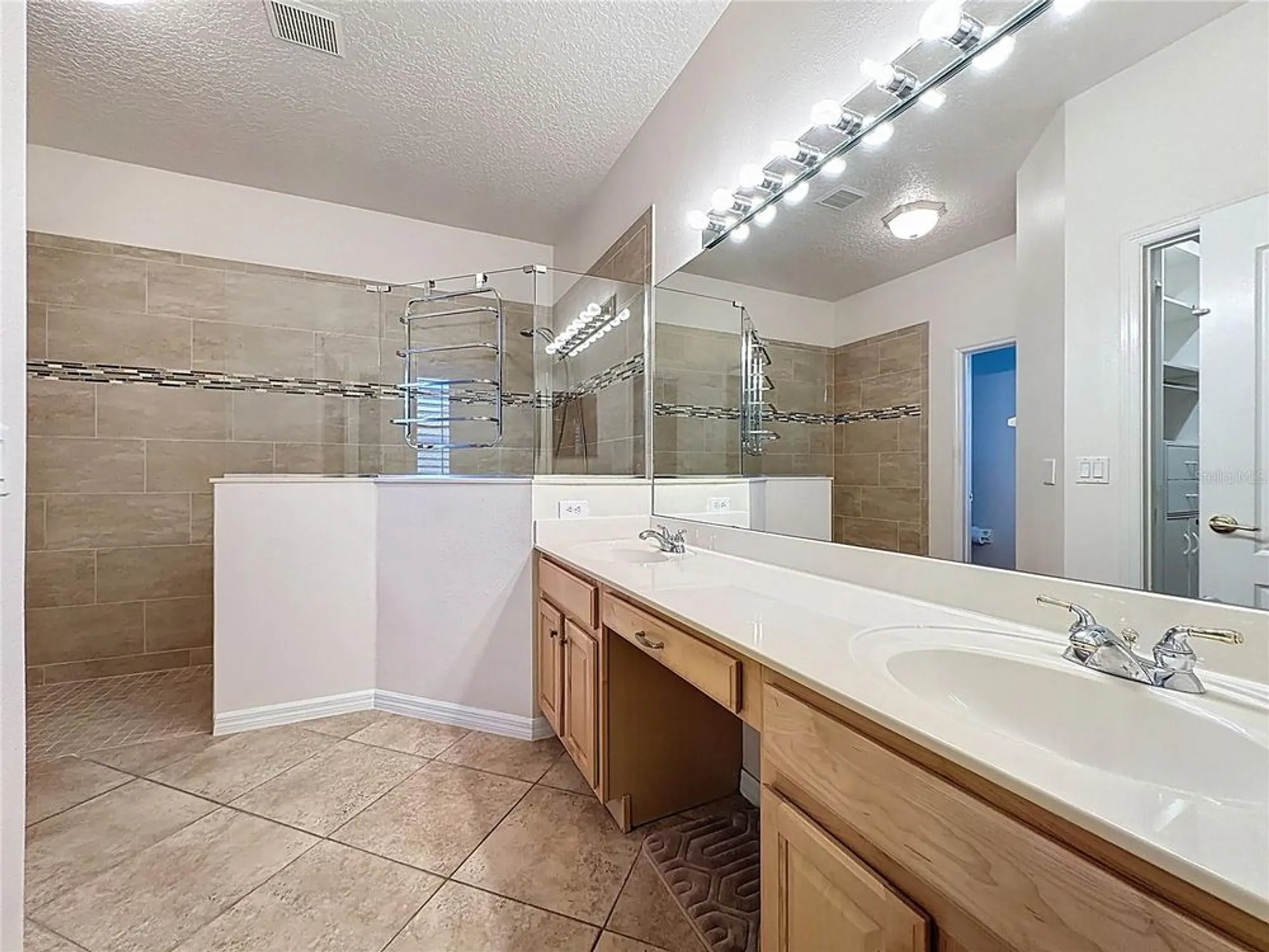 Property Slideshow image 40 of 93 | 1990 farmington ct, Clermont, FL, 34711