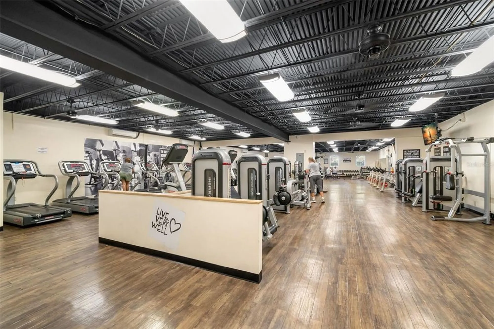 Property Slideshow image 32 of 41 | 2331 finlandia ln apt 53, Clearwater, FL, 33763
