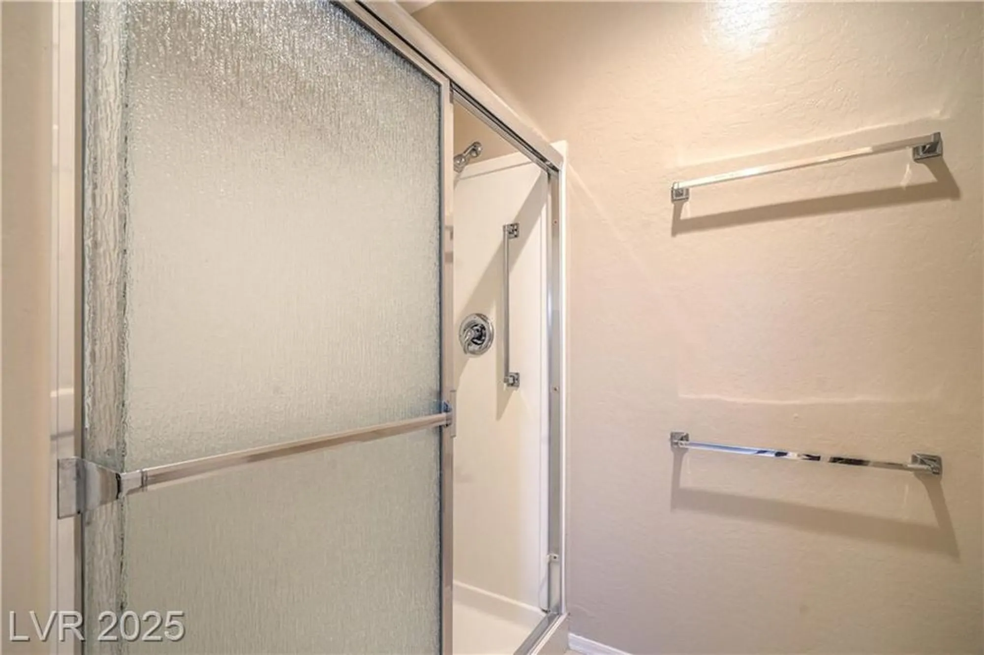 Property Slideshow image 17 of 55 | 2504 ashen light dr, Henderson, NV, 89044
