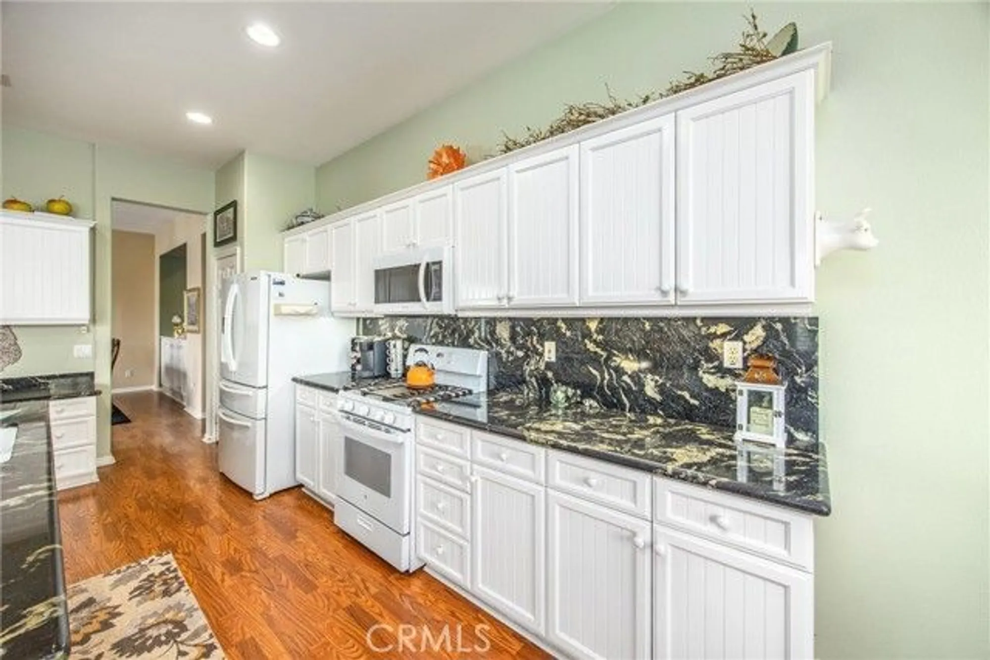 Property Slideshow image 29 of 46 | 9196 pioneer ln, Corona, CA, 92883