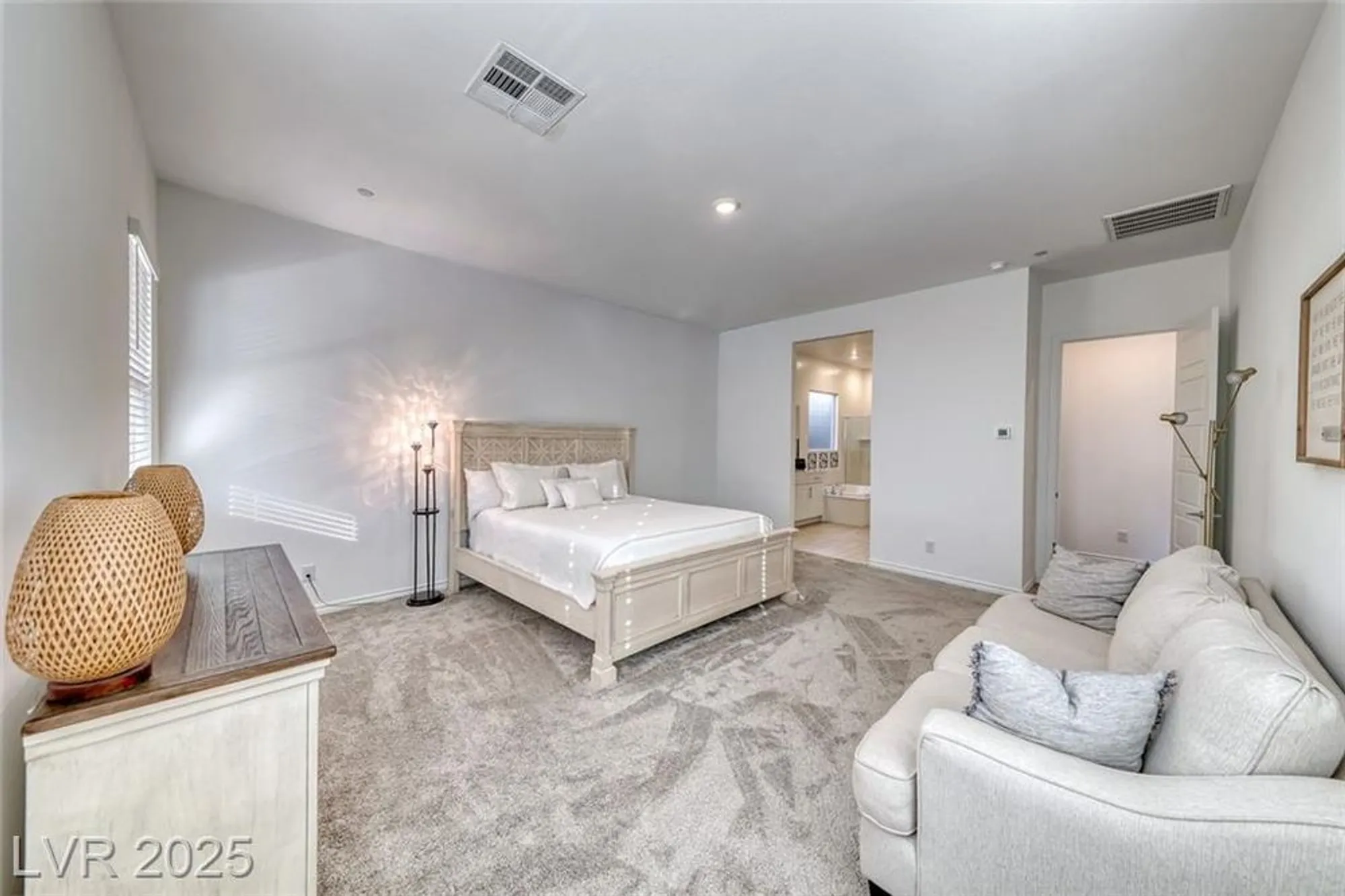 Property Slideshow image 29 of 65 | 141 juliette pointe ln, Henderson, NV, 89011