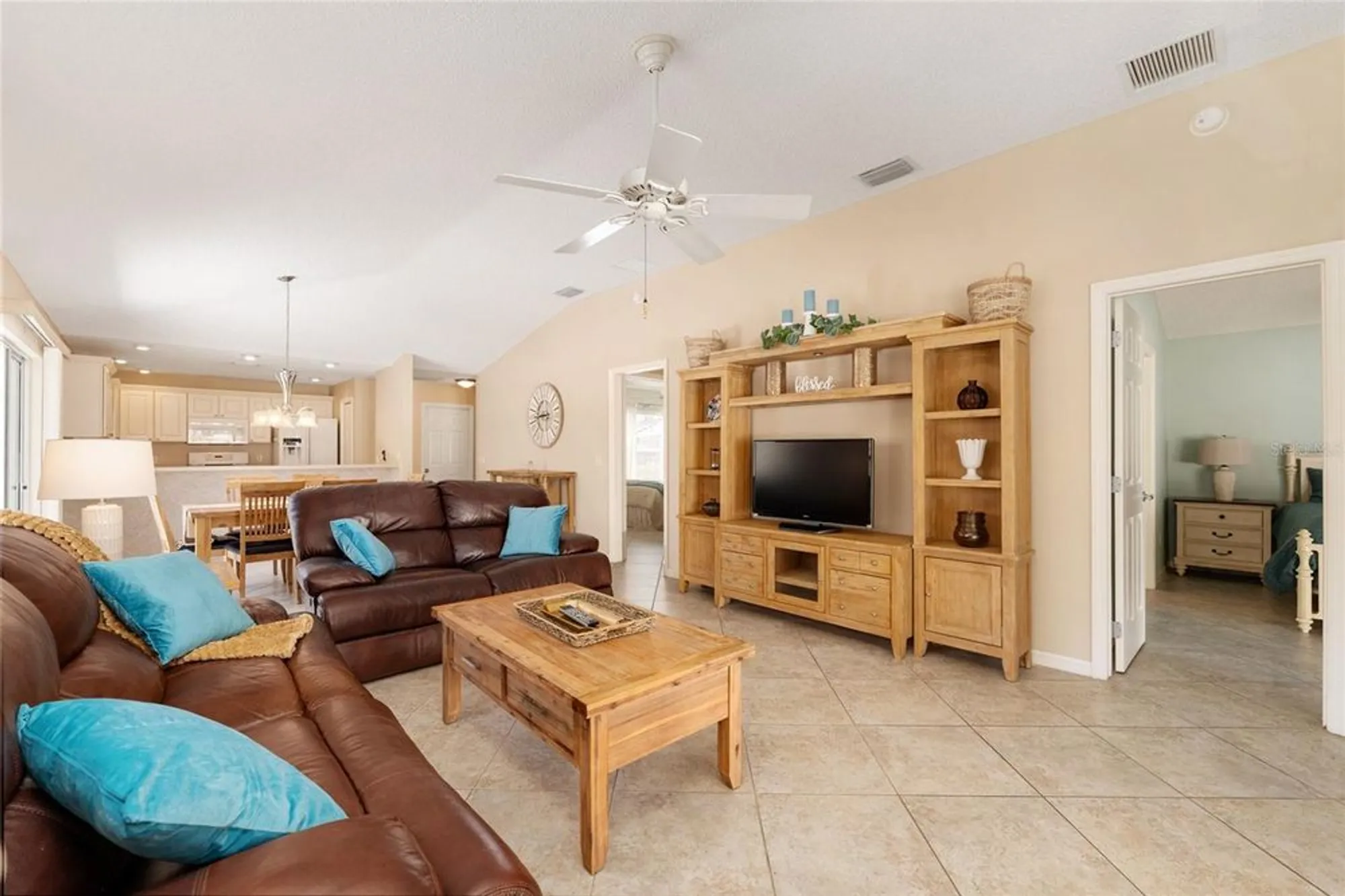 Property Slideshow image 19 of 48 | 2117 smoaks st, The Villages, FL, 32162