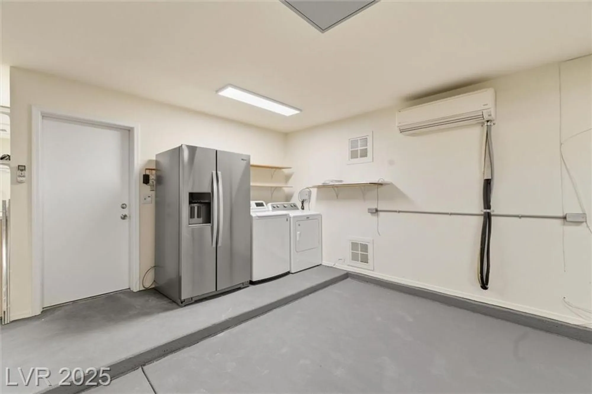 Property Slideshow image 47 of 66 | 3001 merimar dr, Las Vegas, NV, 89134