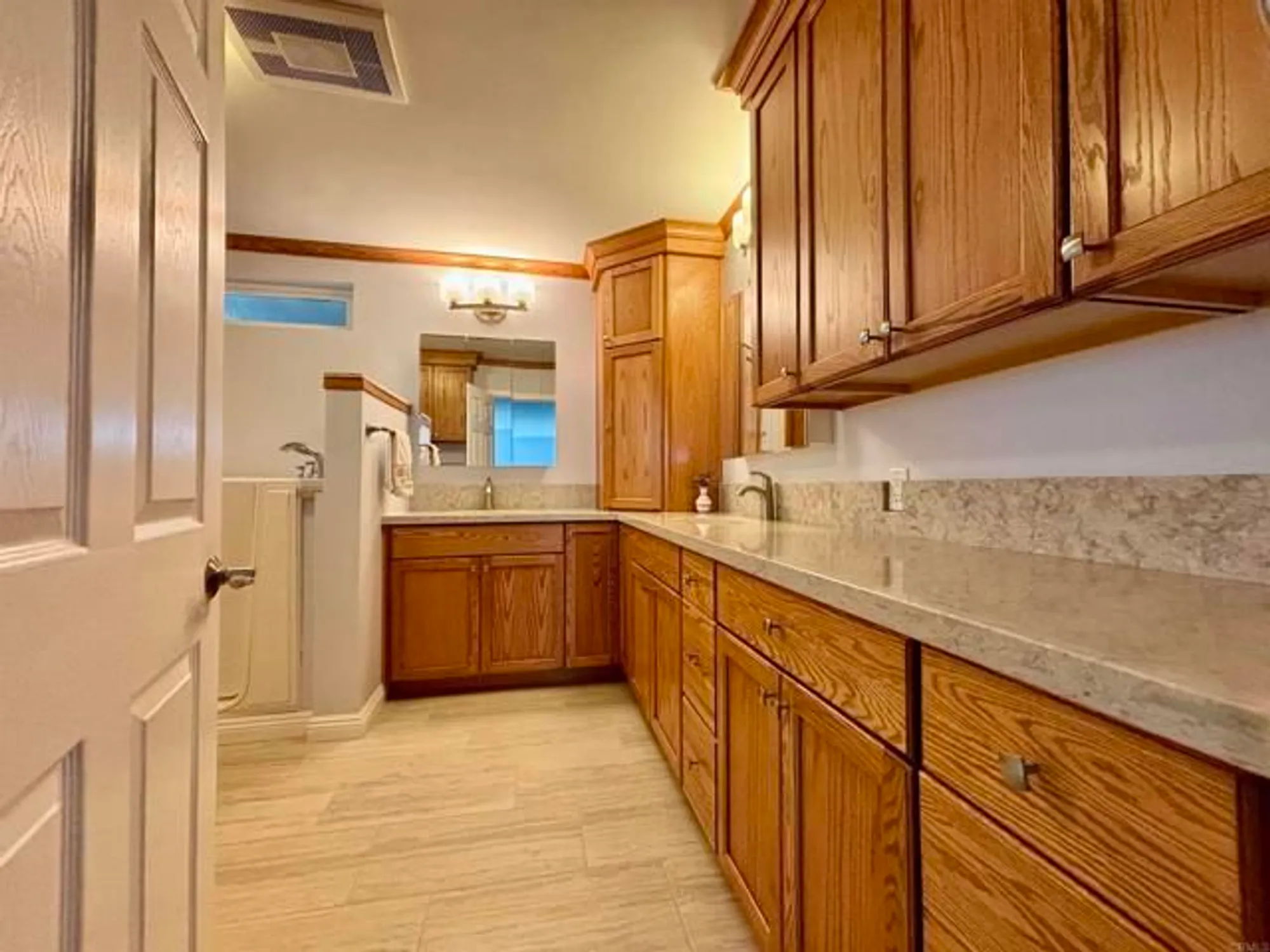 Property Slideshow image 12 of 29 | 5420 kipling ln, Carlsbad, CA, 92008