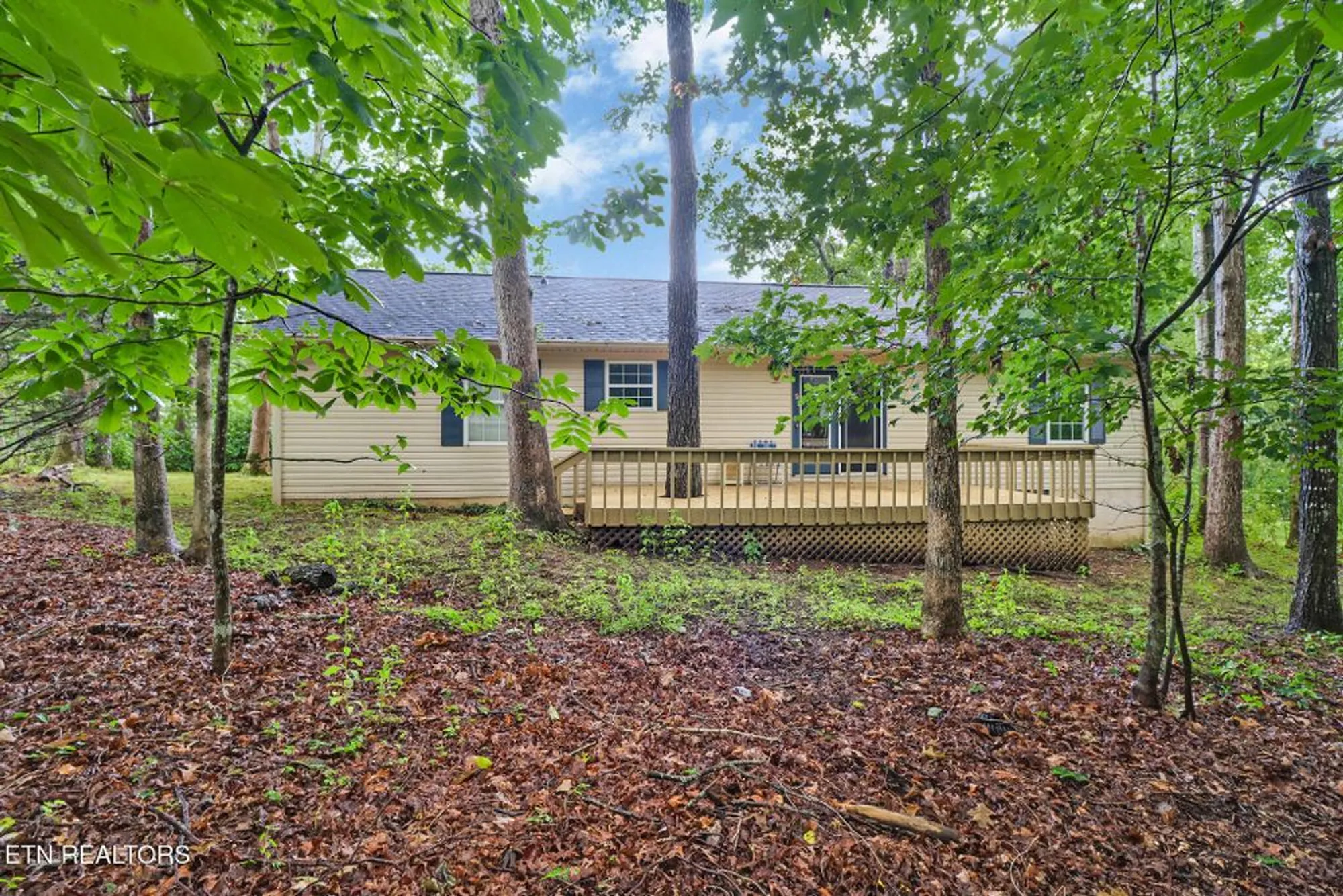 Property Slideshow image 5 of 34 | 101 ashdown ln, Crossville, TN, 38558