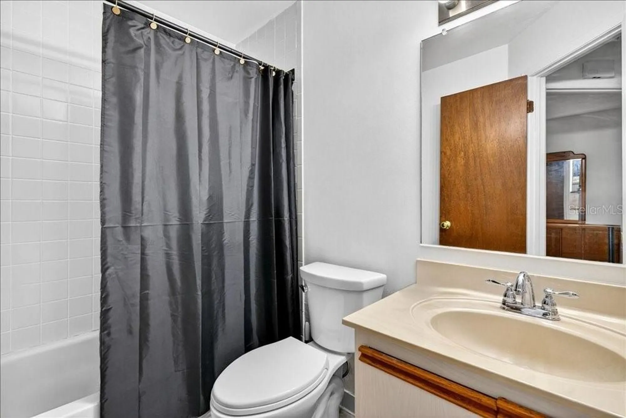 Property Slideshow image 19 of 37 | 133 blue heron dr d, Daytona Beach, FL, 32119