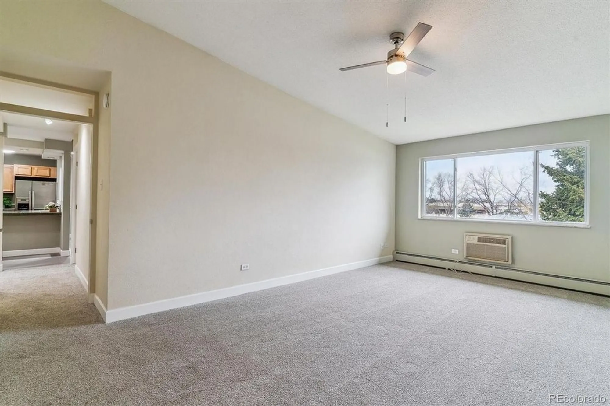 Property Slideshow image 10 of 50 | 610 s clinton st 3d, Denver, CO, 80247