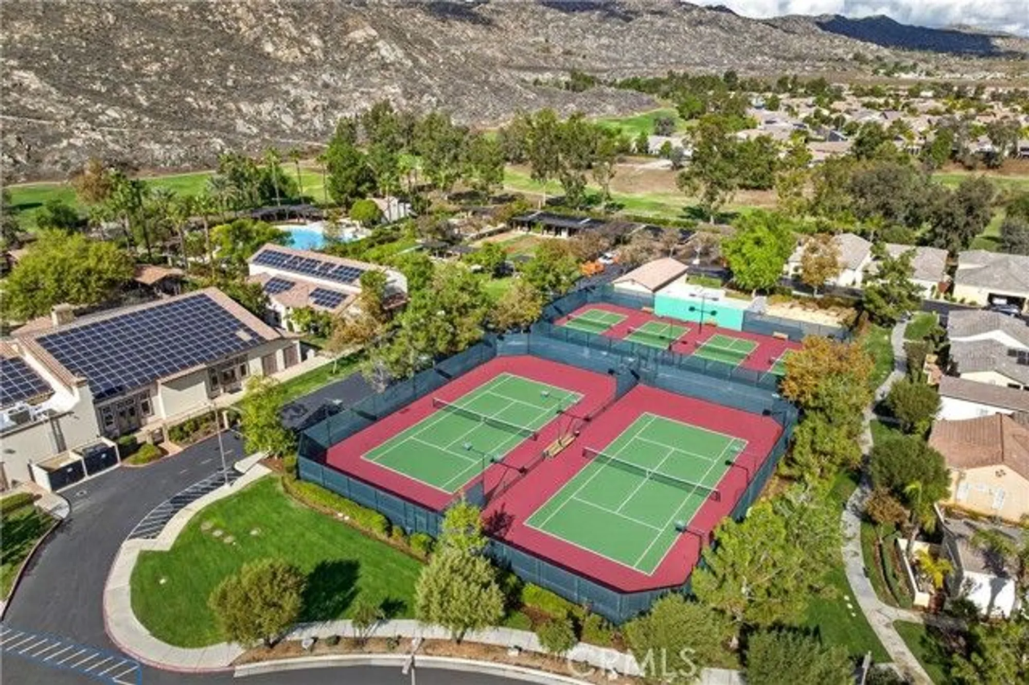 Property Slideshow image 12 of 61 | 215 firestone ln, Hemet, CA, 92545