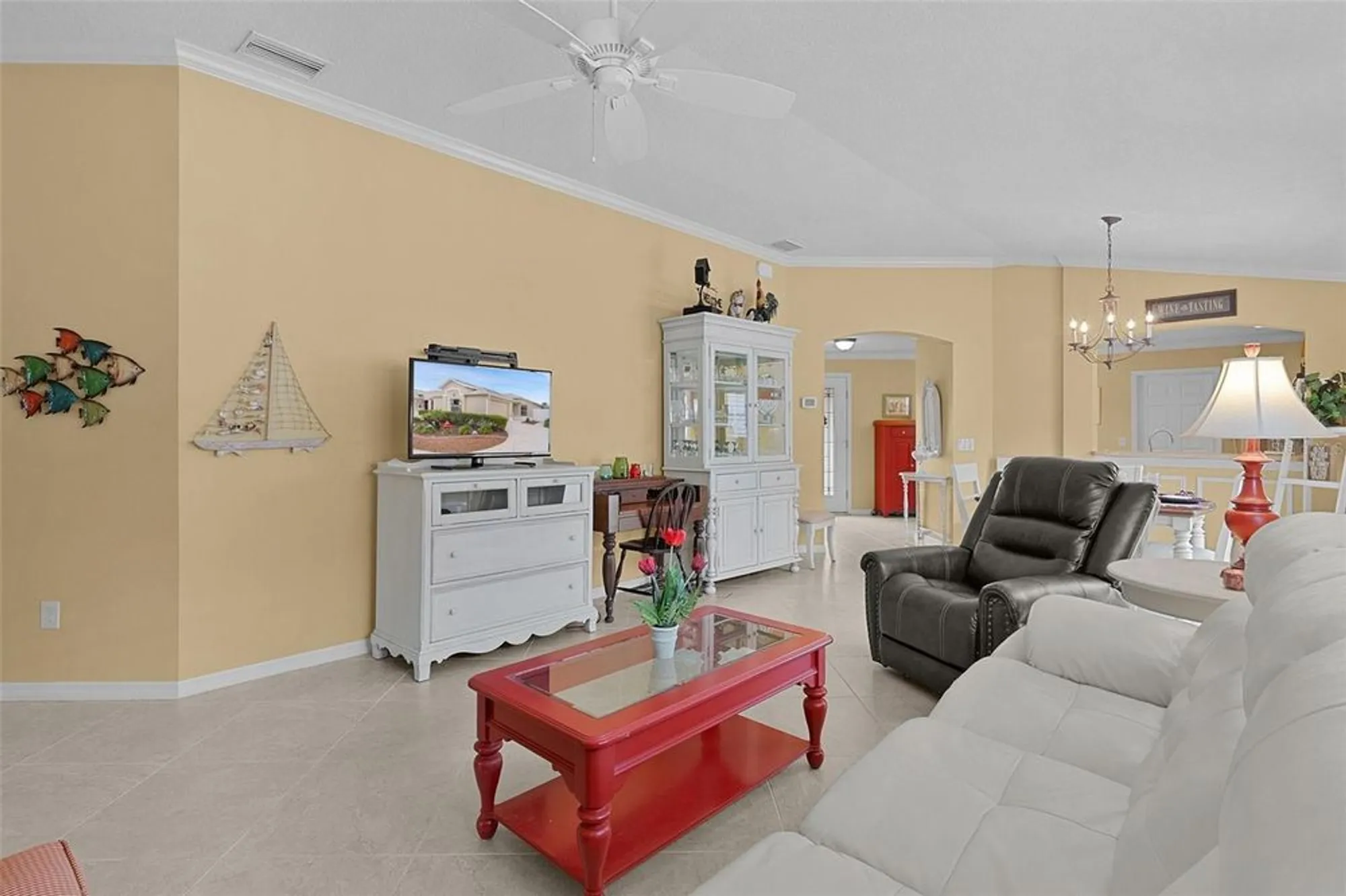 Property Slideshow image 11 of 50 | 2019 altamonte way, The Villages, FL, 32162