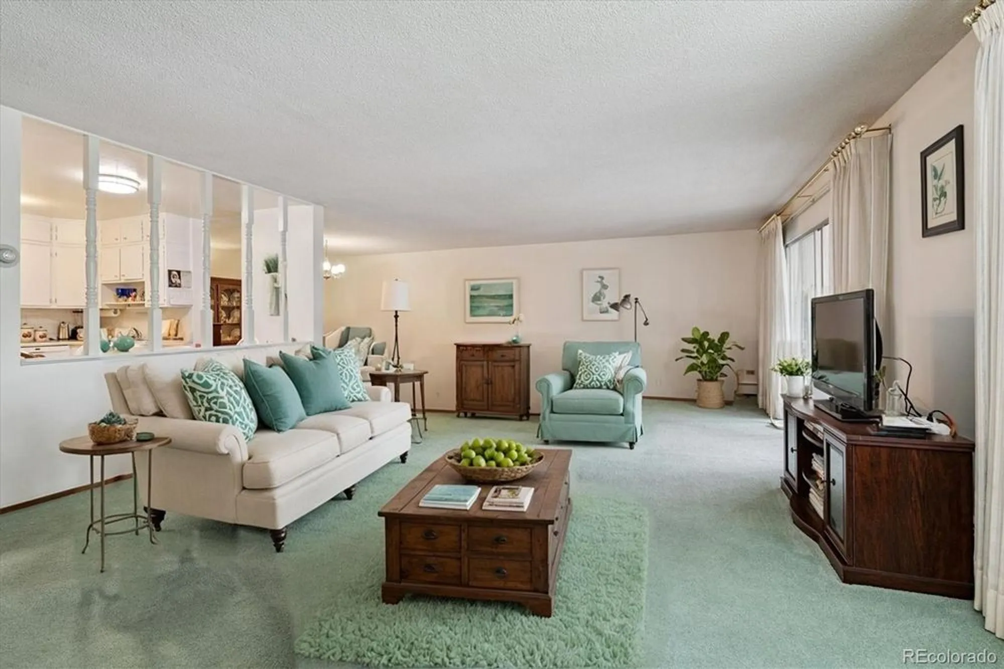 Property Slideshow image 1 of 31 | 680 s alton way 9b, Denver, CO, 80247
