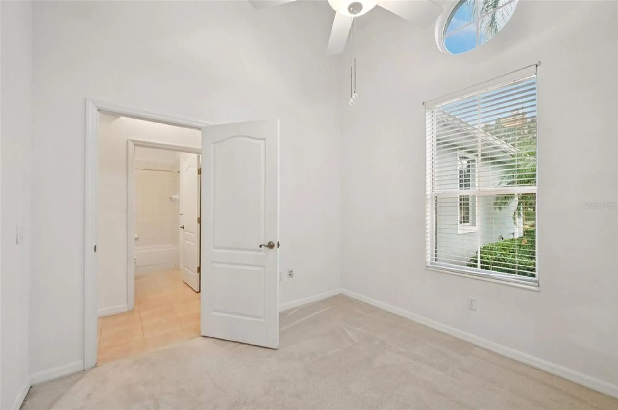 Property Slideshow image 17 of 43 | 2040 sifield greens way # 24, Sun City Center, FL, 33573