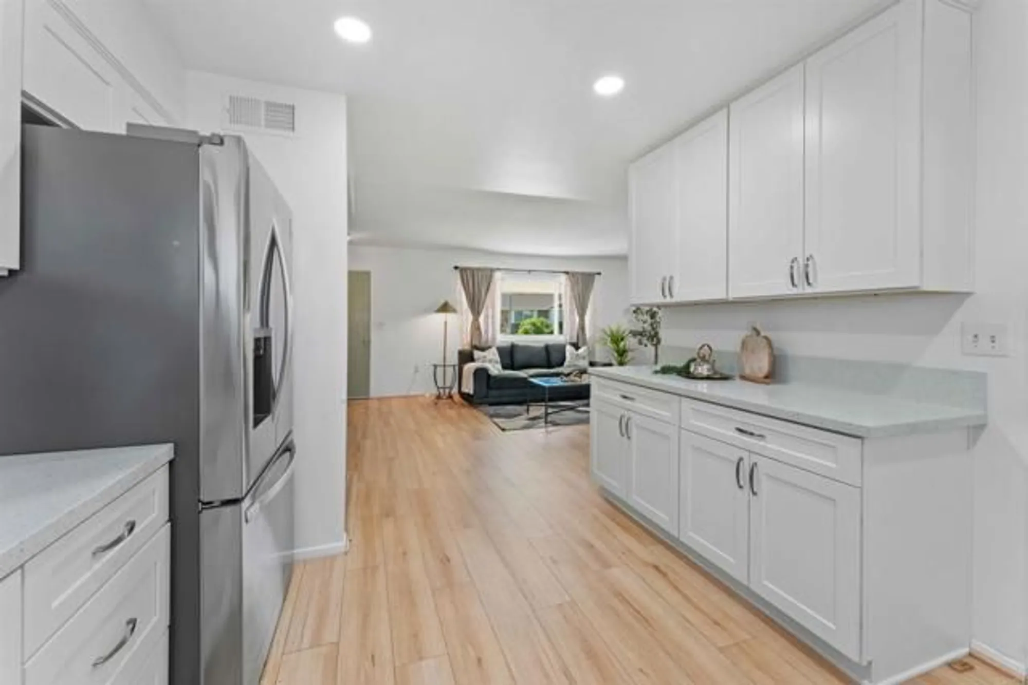 Property Slideshow image 6 of 28 | 25768 roanoke rd, Sun City, CA, 92586